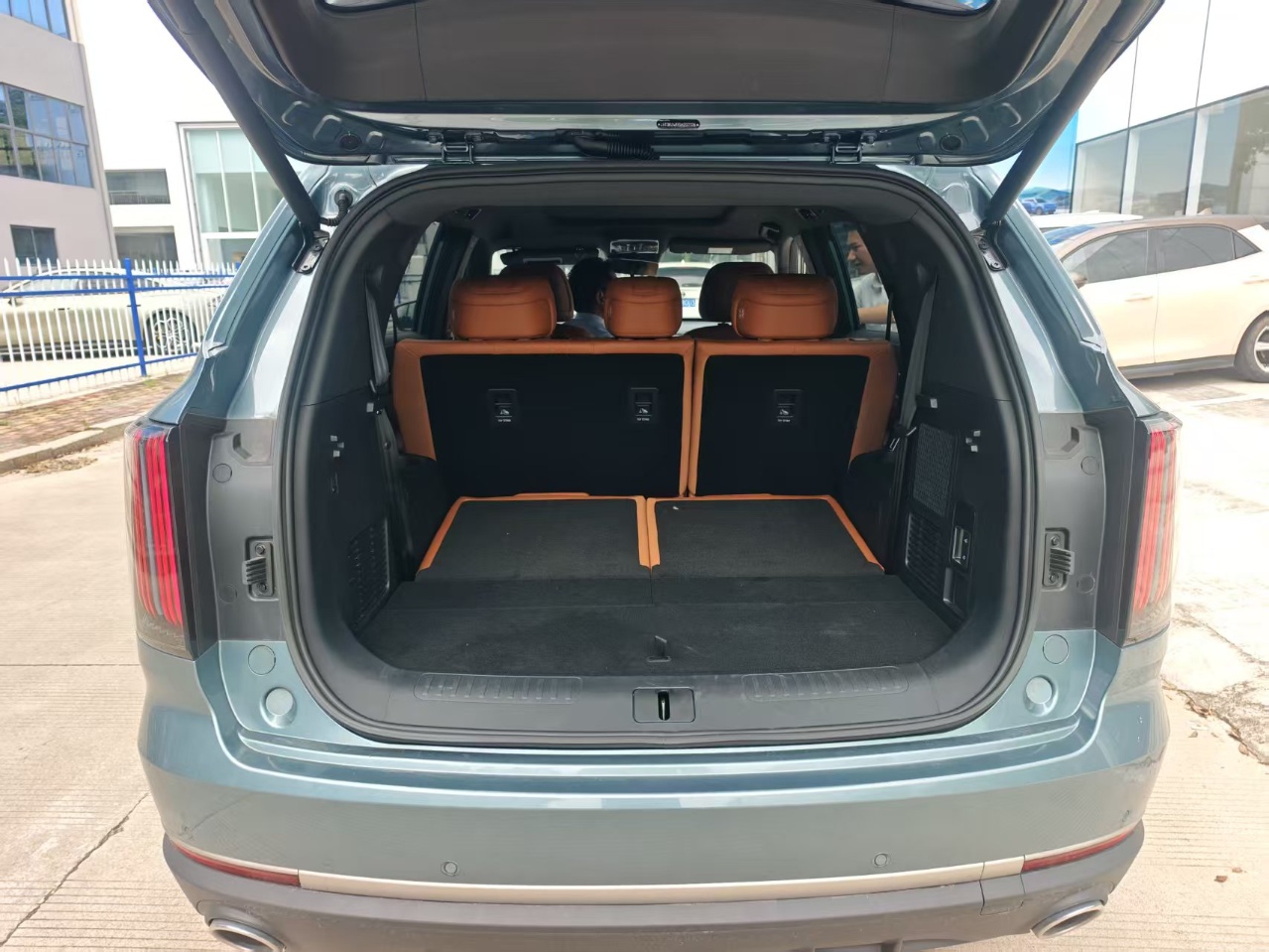 JETOUR 2025 X70L 2.0TD Flagship 7-Seater