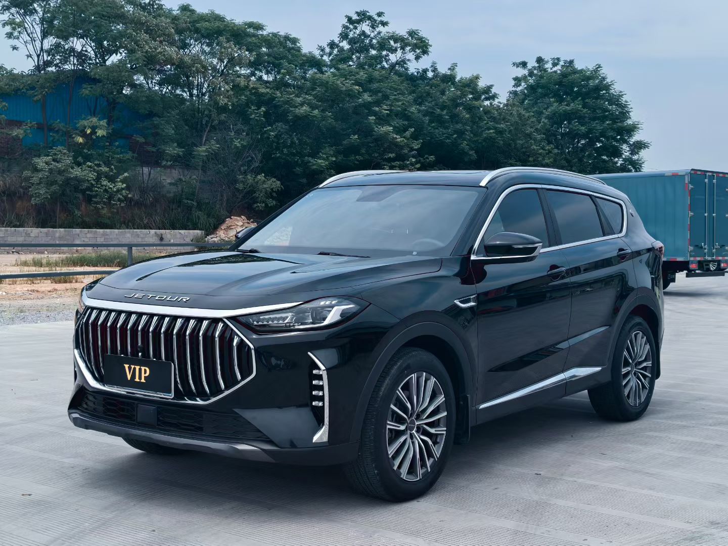 JETOUR 2024 X70 PLUS 1.5T Champion Edition MAX 7-Seater