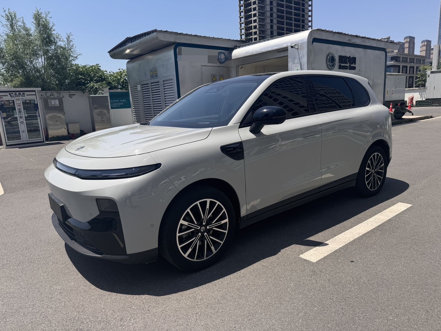 零跑 2025款 B10 510悦享智驾版