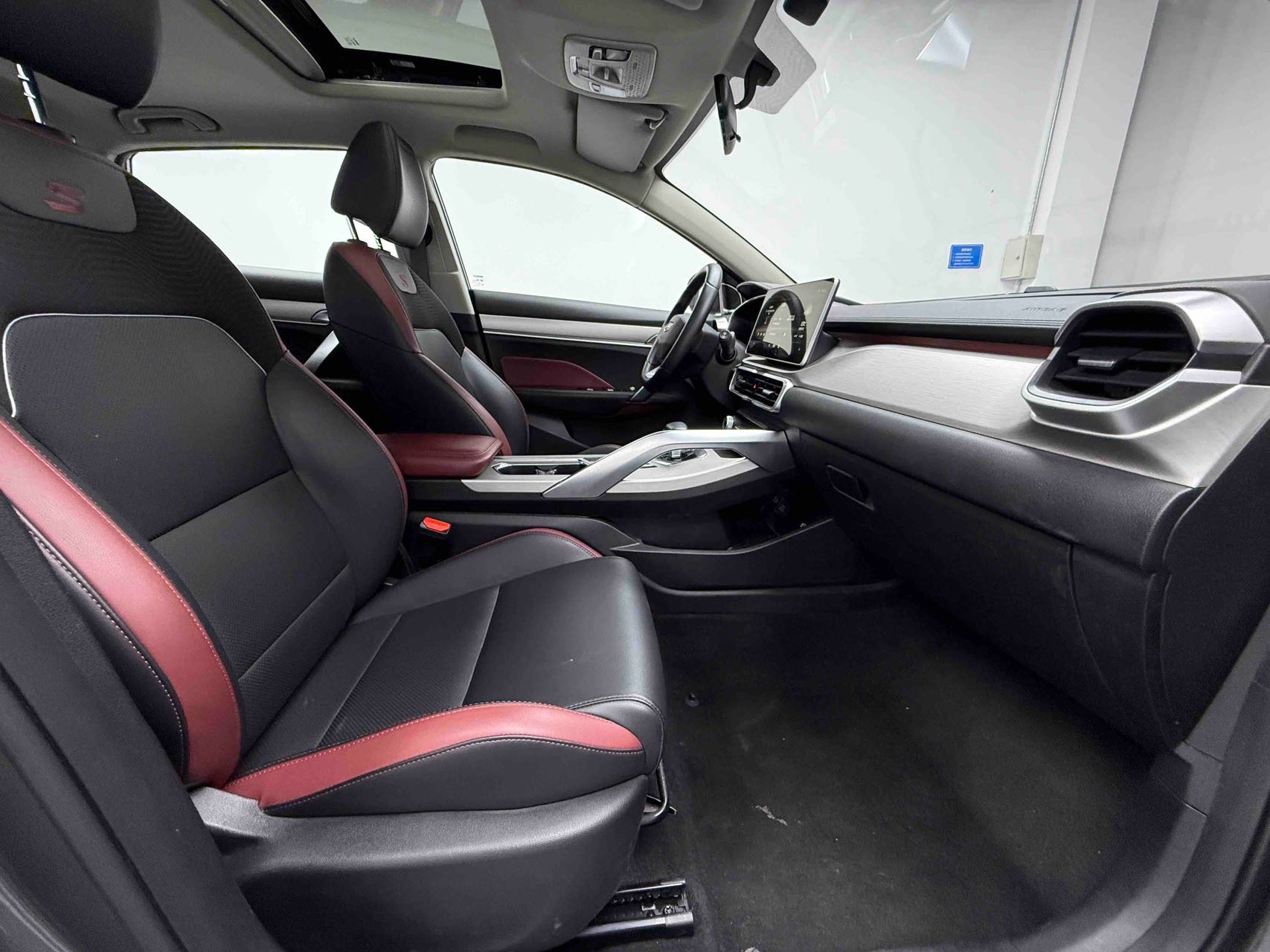 Geely 2021 Coolray 1.4T Diamond Edition