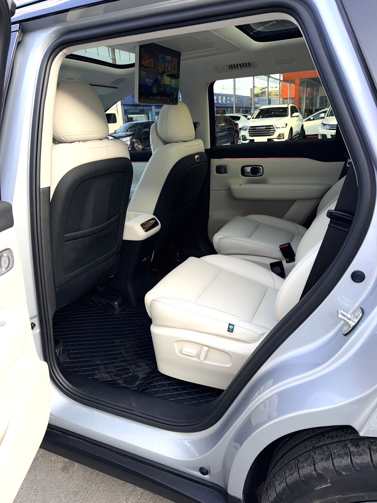Leapmotor 2024 C16 200 Deluxe Edition