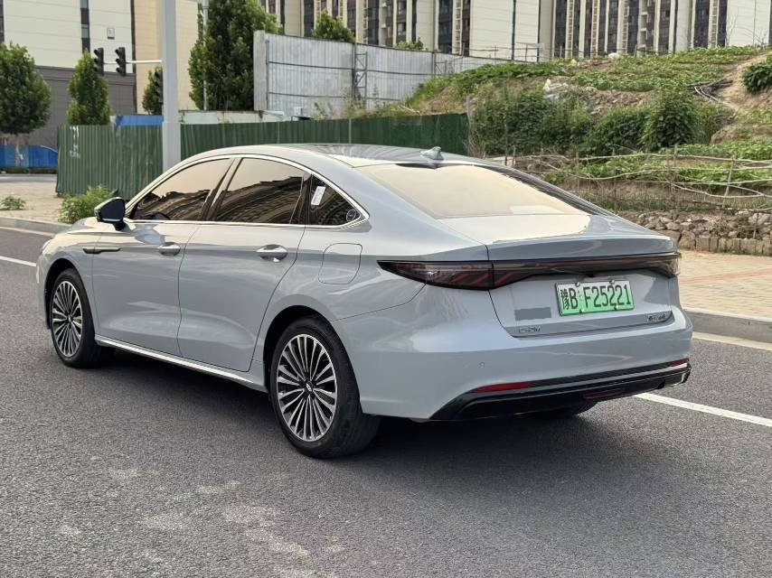Chery 2025 Fengyun A8L 1.5TGDI 145km Luxury