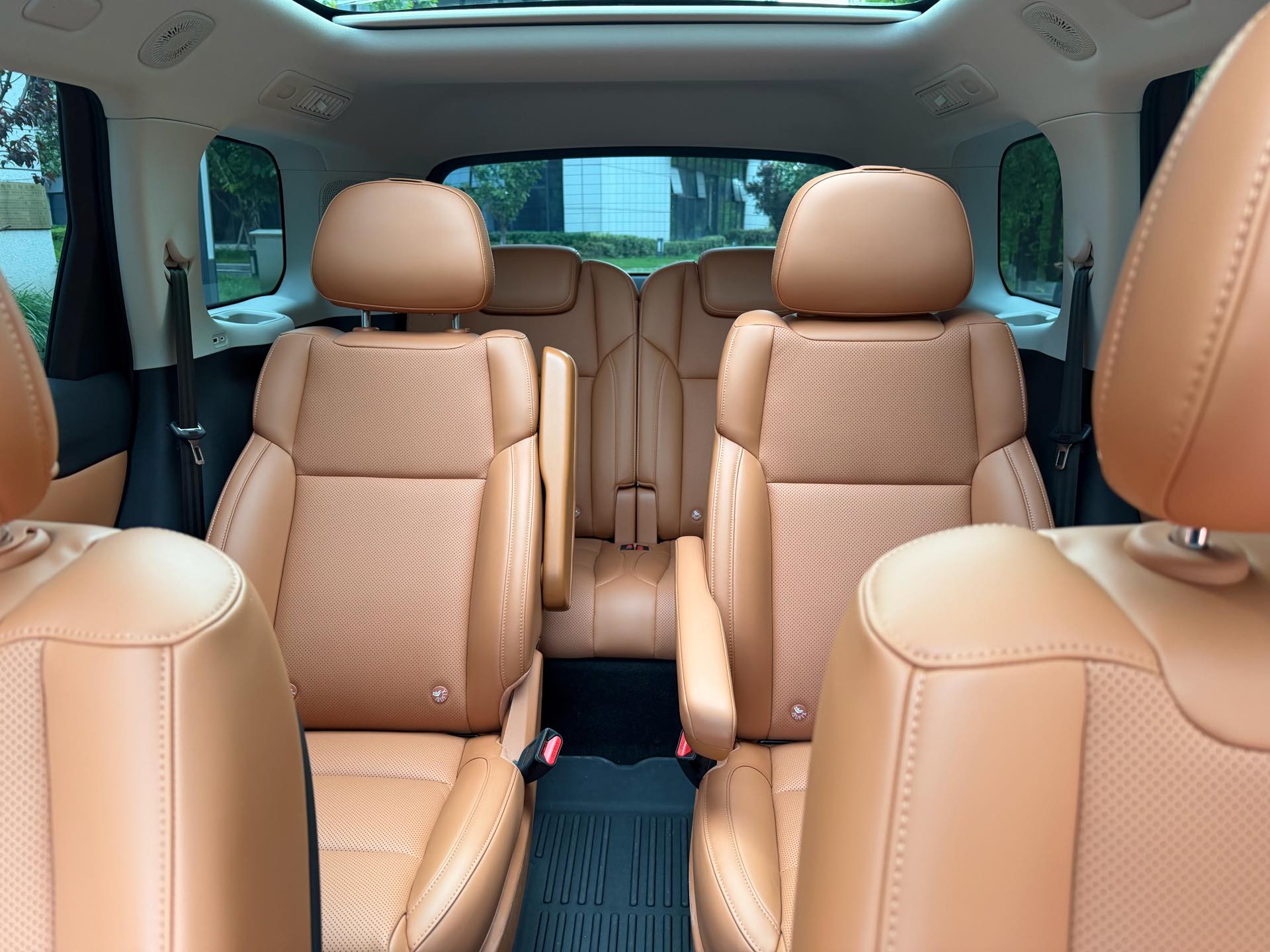 Leapmotor 2024 C16 200 Deluxe Edition