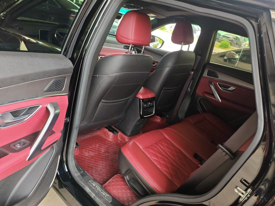 JETOUR 2025 X70 PLUS 1.5T Champion Edition PRO 5-Seater