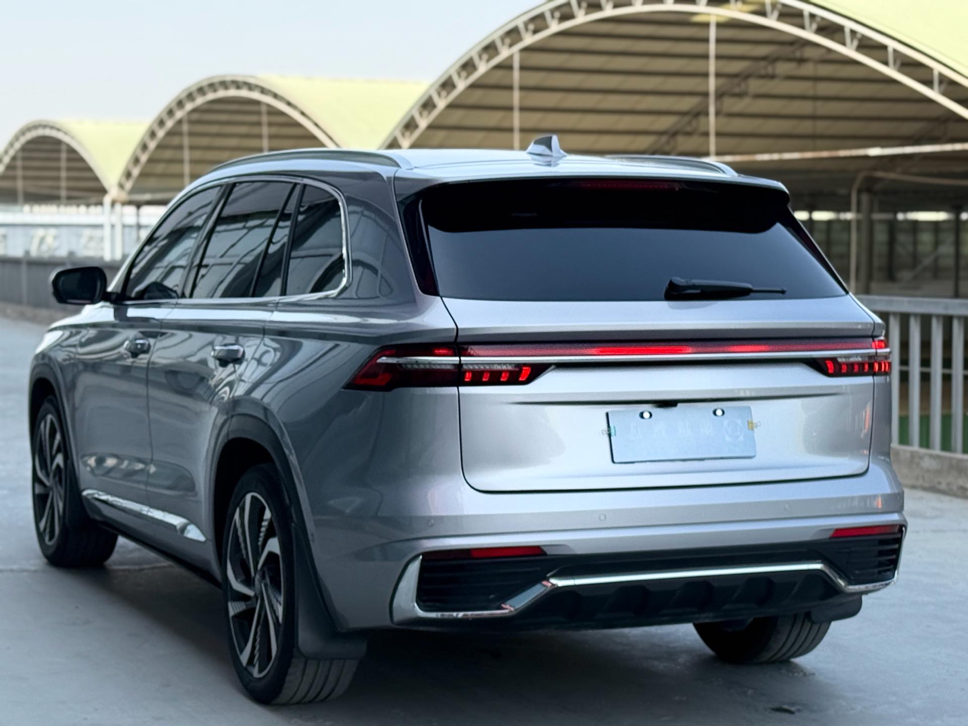 吉利 2021款 星越L 2.0TD EVO两驱旗舰型