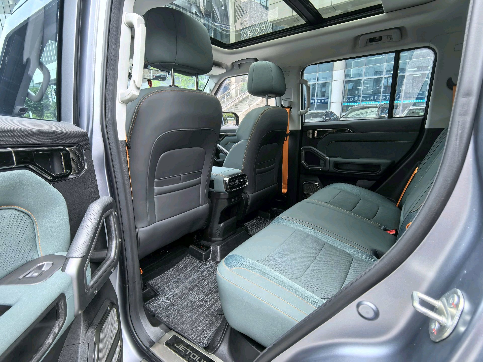 JETOUR 2023 Traveler 1.5T 2WD Discovery PRO