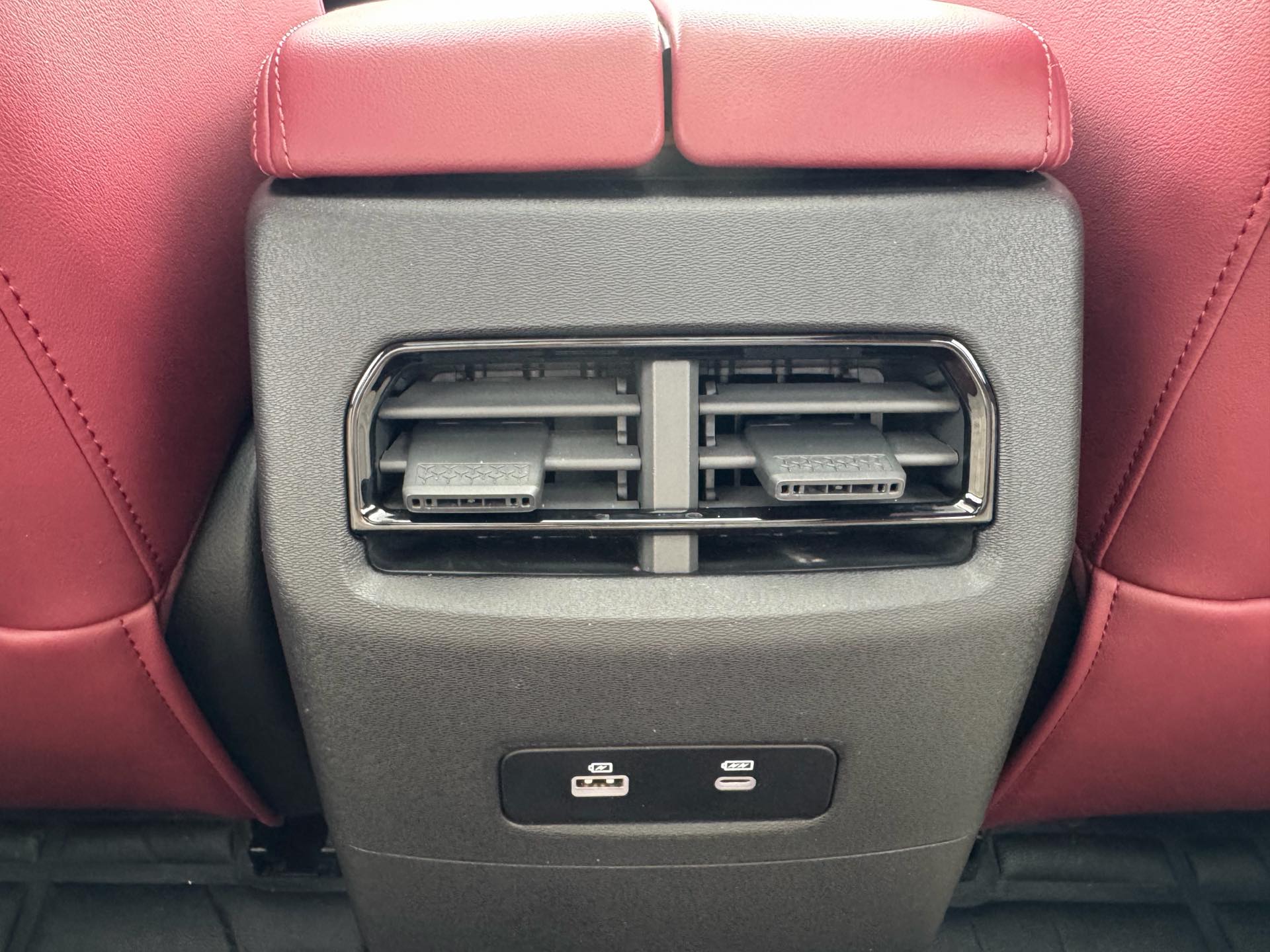 JETOUR 2025 X70 PLUS 1.5T Flagship 5-Seater