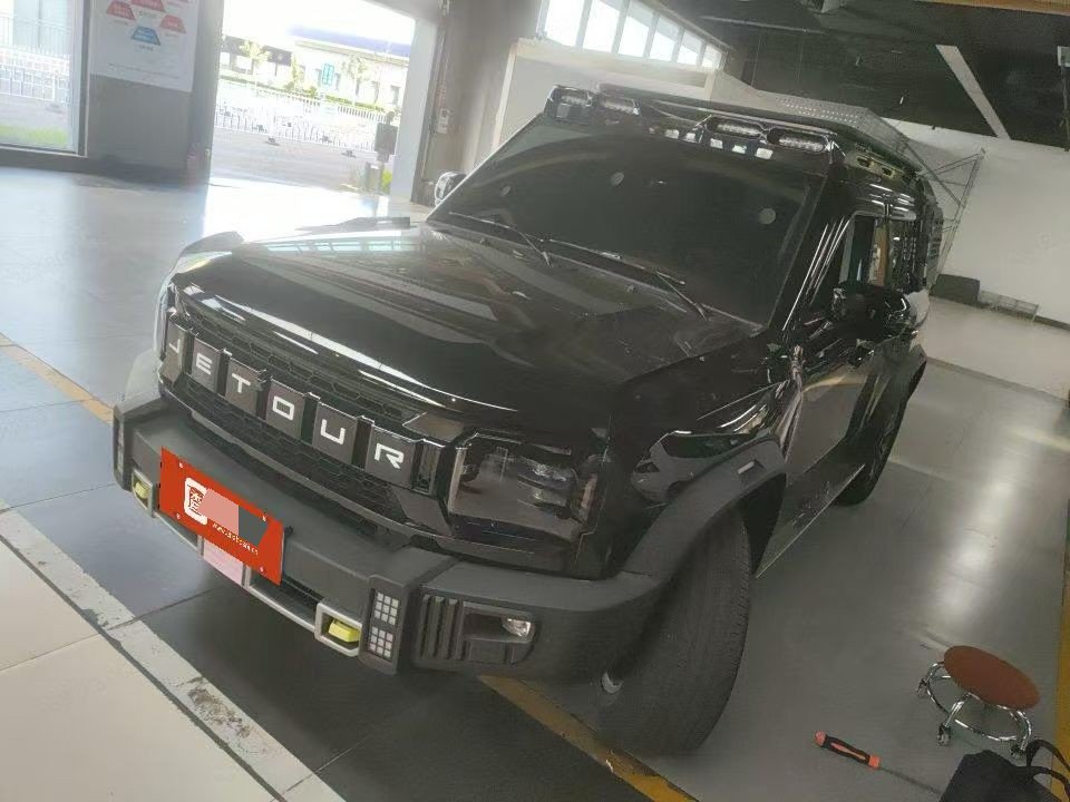 捷途 2023款 旅行者 2.0T 四驱穿越