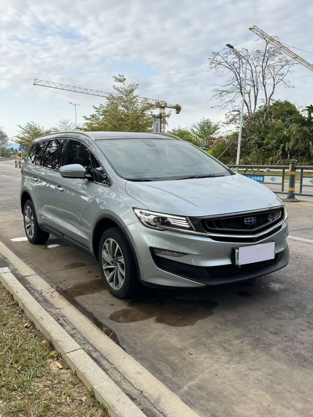 吉利 嘉际新能源 2019款 嘉际PHEV 1.5TD 耀享型