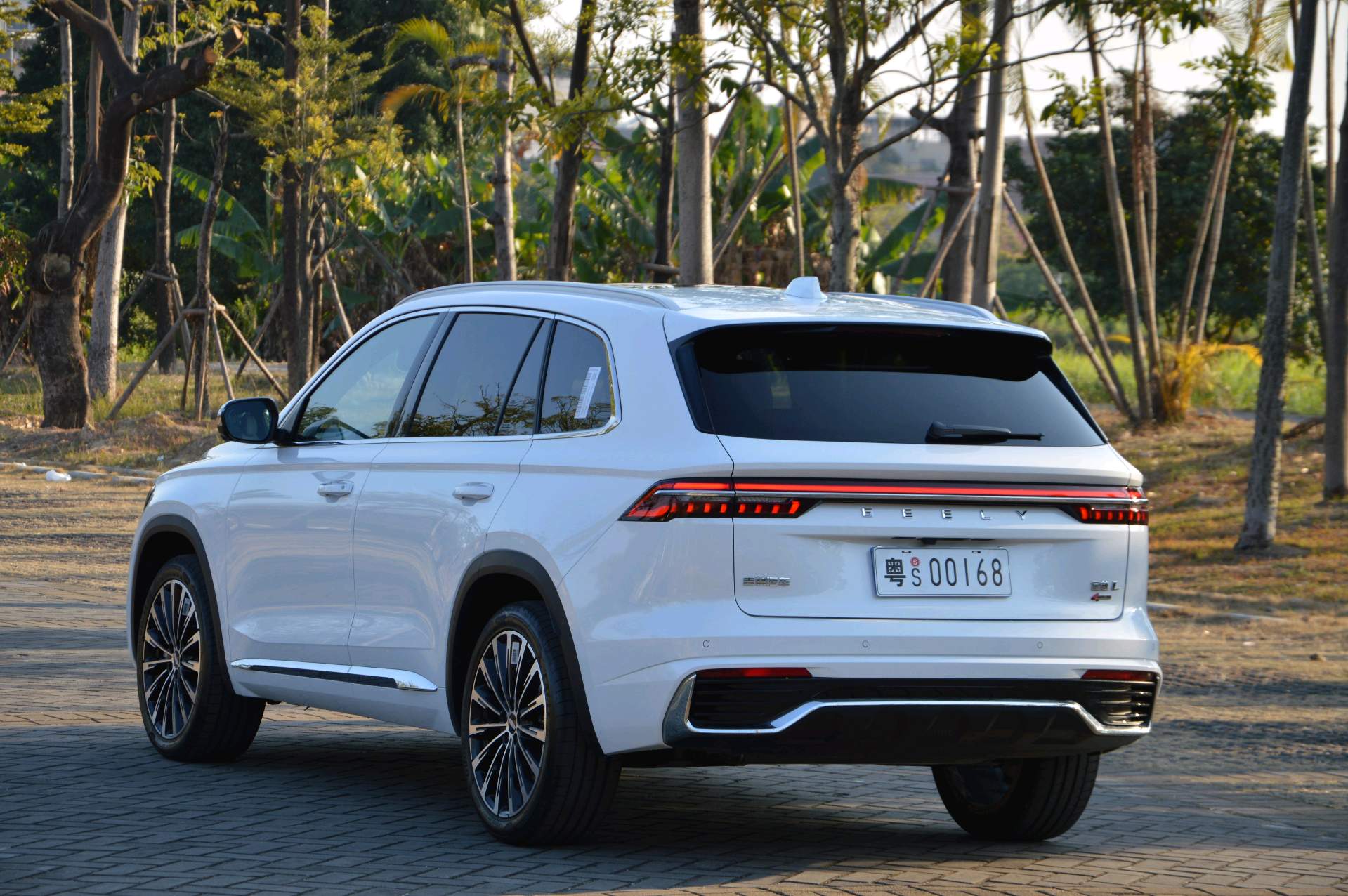 Geely 2025 Xingyue L 2.0TD Dongfang Yao Lanxing Edition