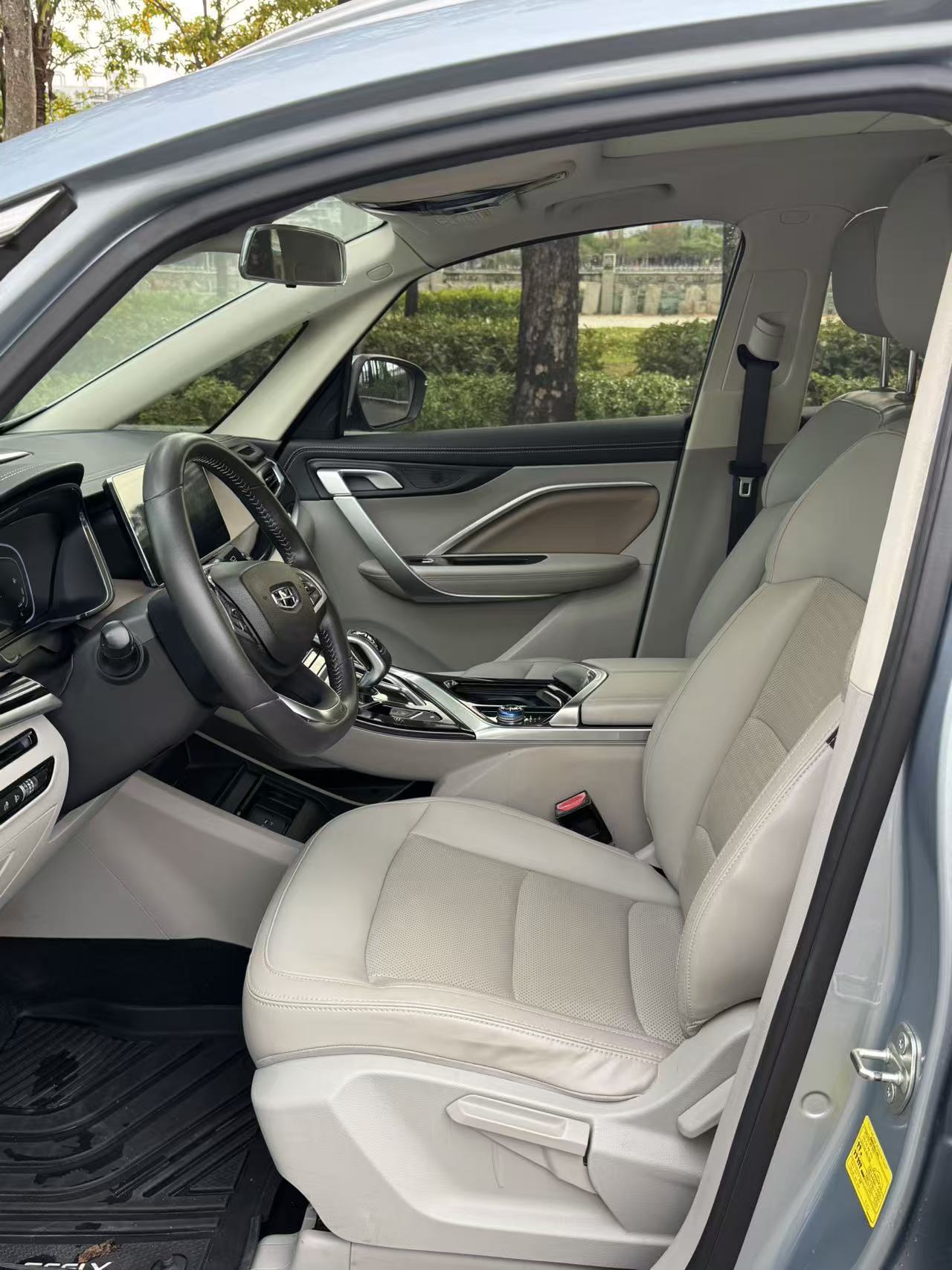 吉利 嘉际新能源 2019款 嘉际PHEV 1.5TD 耀享型