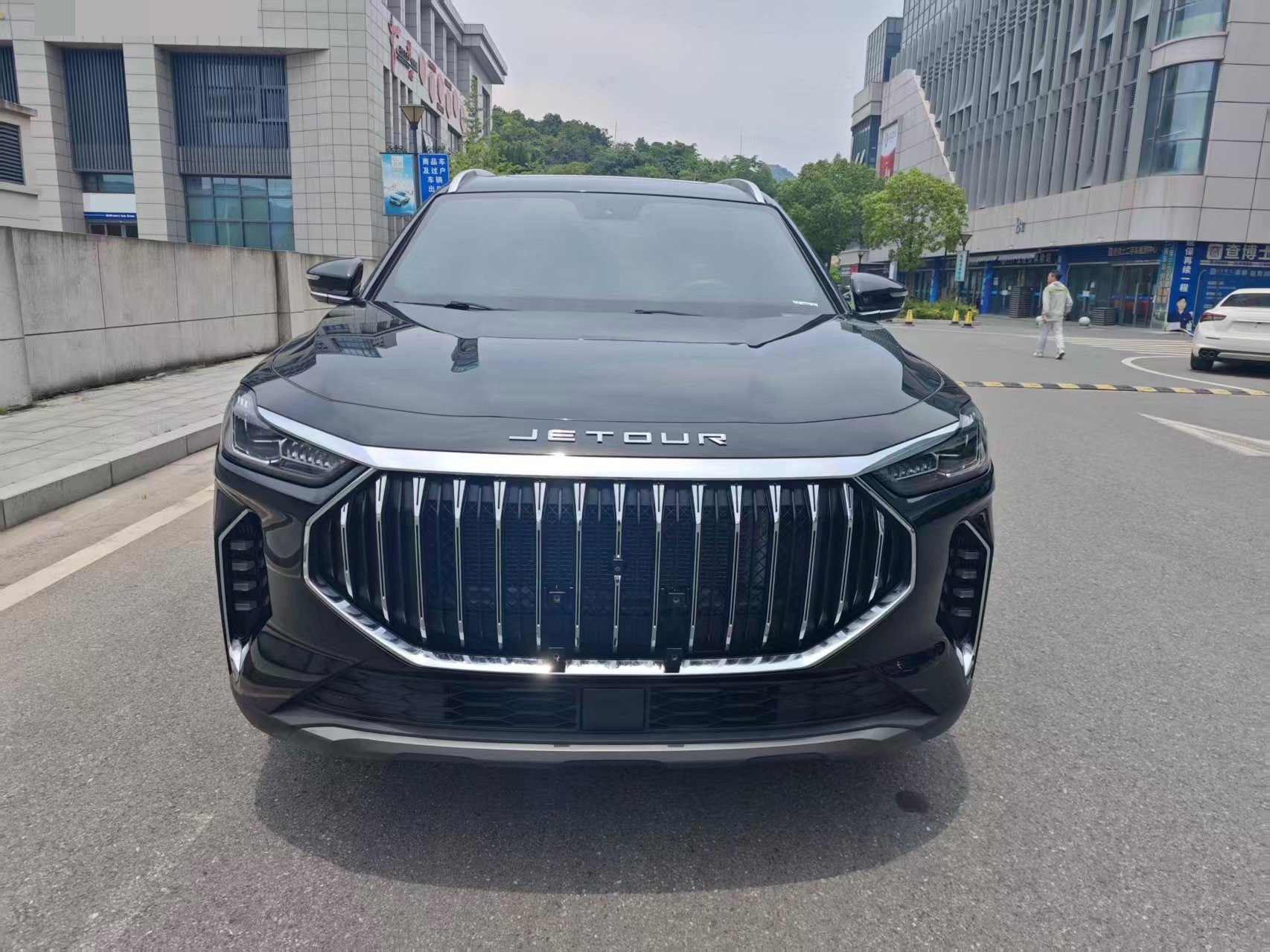 JETOUR 2024 X70 PLUS 1.5T Champion Edition MAX+ 5-Seater