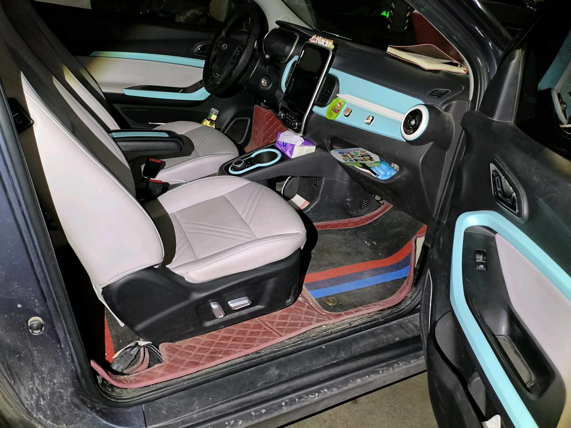 奇瑞 2021款 eQ1 20万蚁粉款 才气版 三元锂 408km