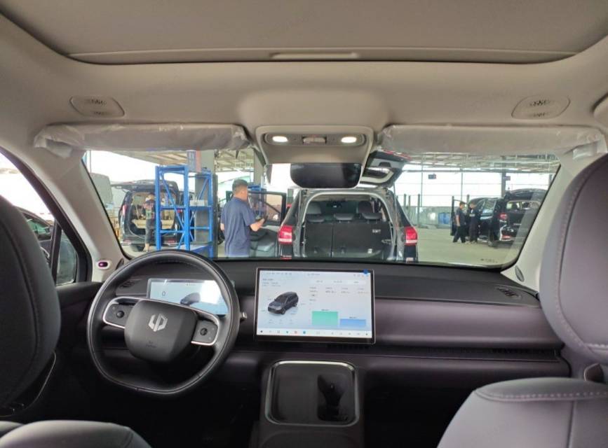 Leapmotor 2026 C16 280 LiDAR Zhizun Edition 6-Seater