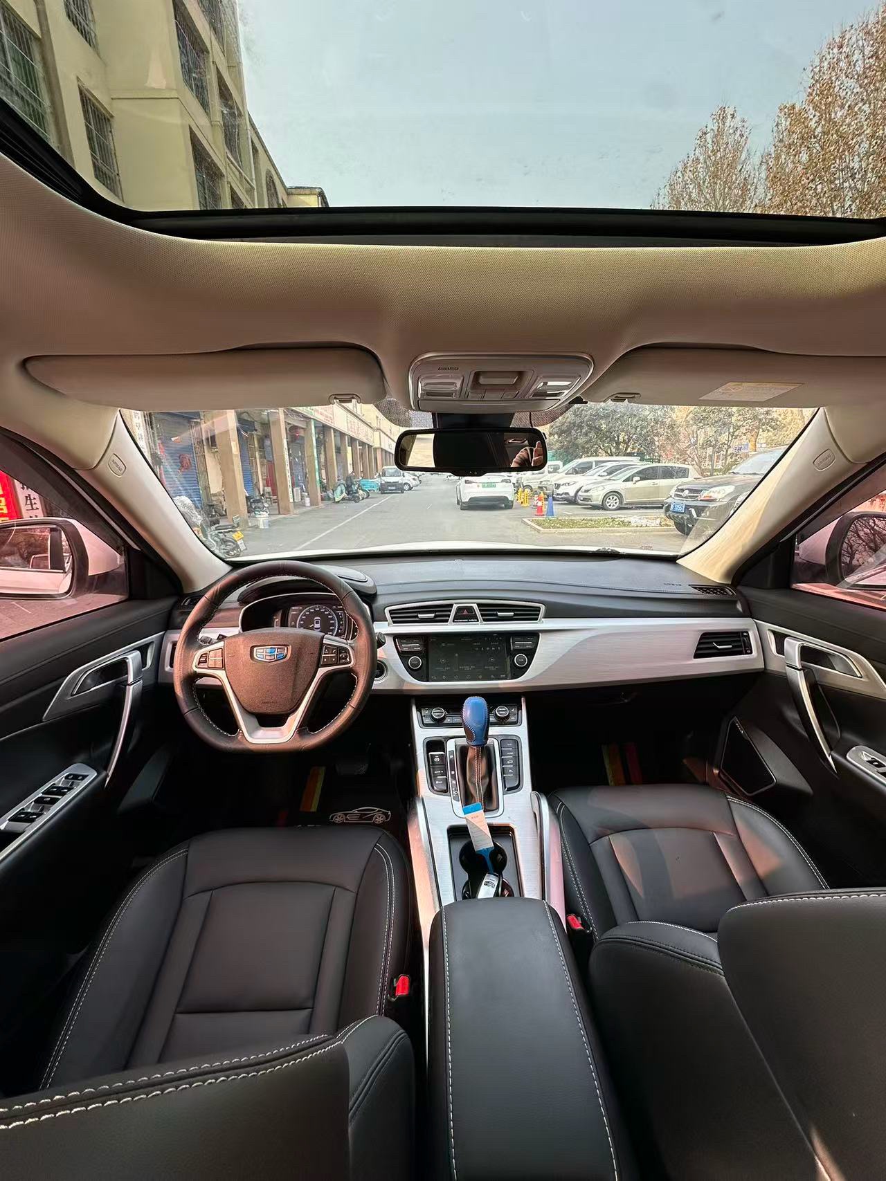 吉利 2016款 博越 1.8TD 智尊型