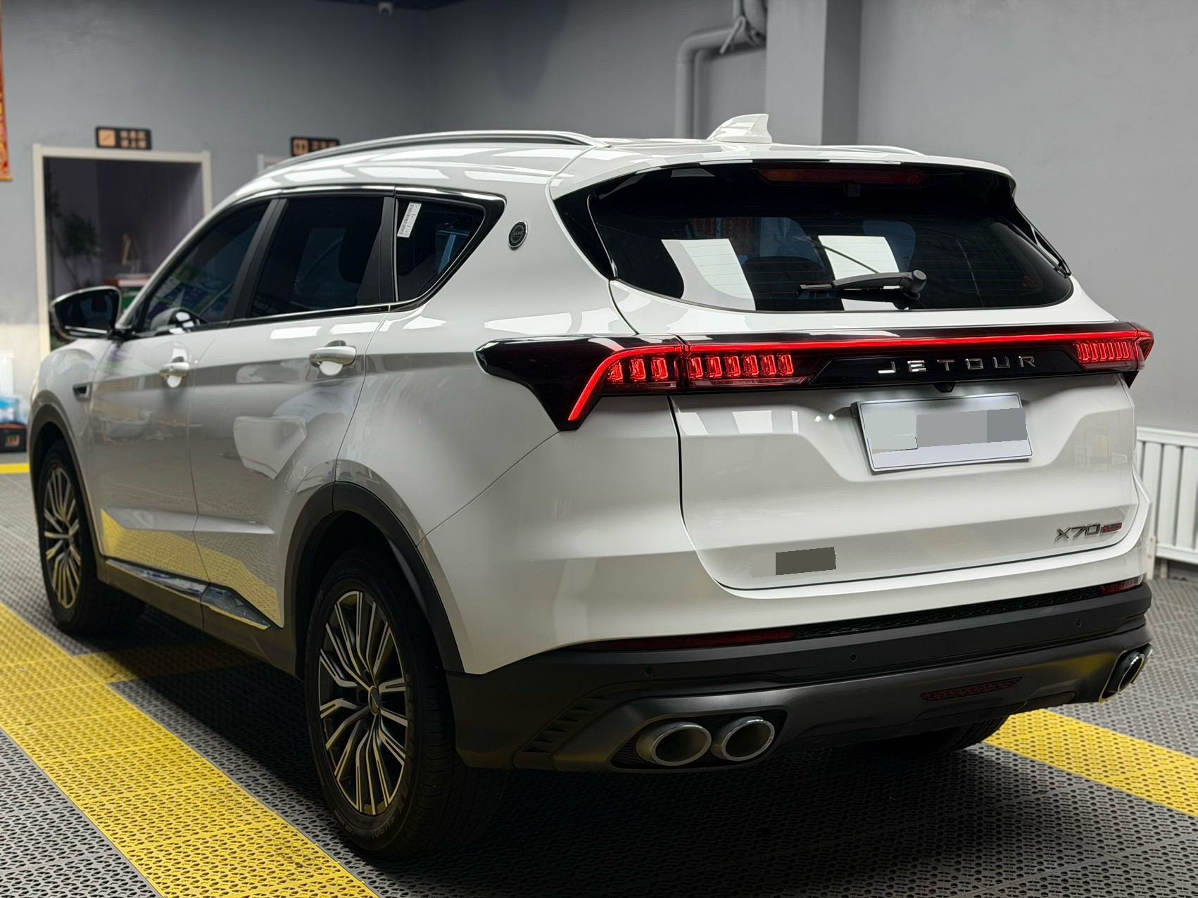JETOUR 2023 X70 PLUS 1.5T Yongzhe PLUS 5-Seater
