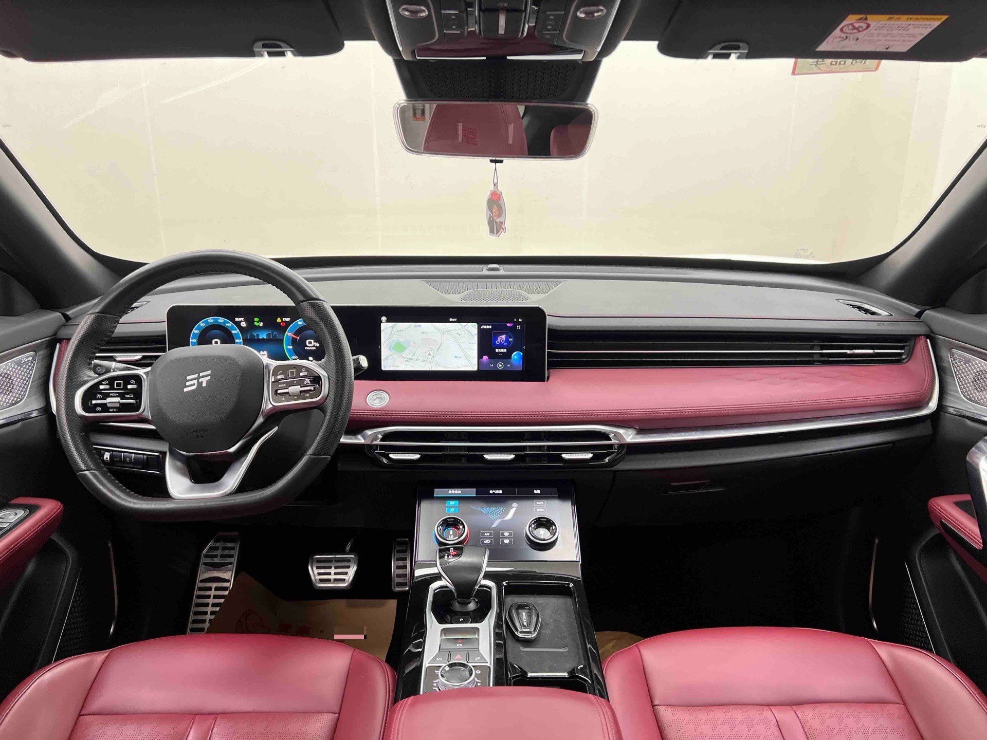 JETOUR 2024 X70 C-DM 1.5T Voyage Edition PRO 7-Seater