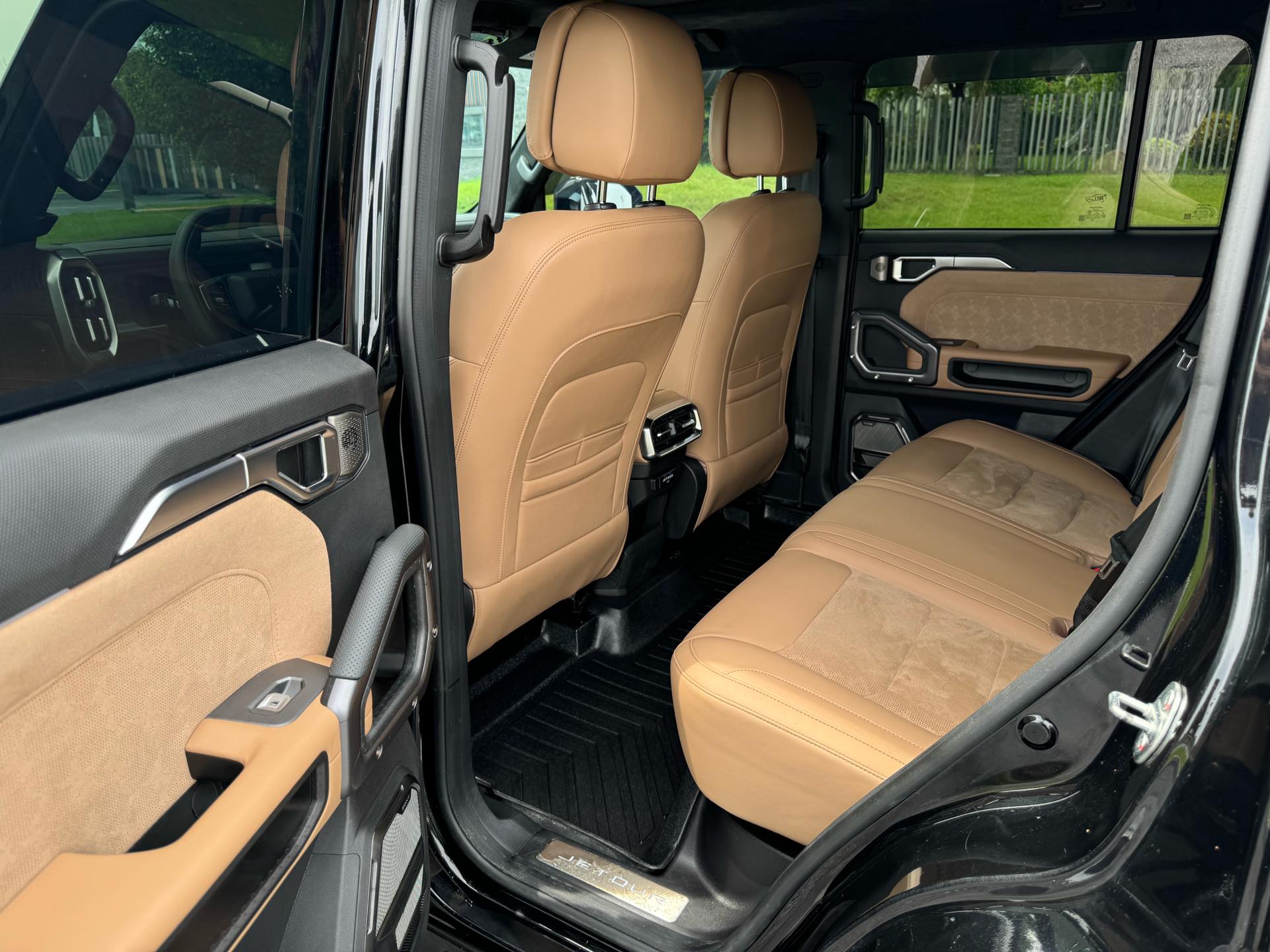 JETOUR 2023 Traveler 2.0T 4WD Cross PRO+