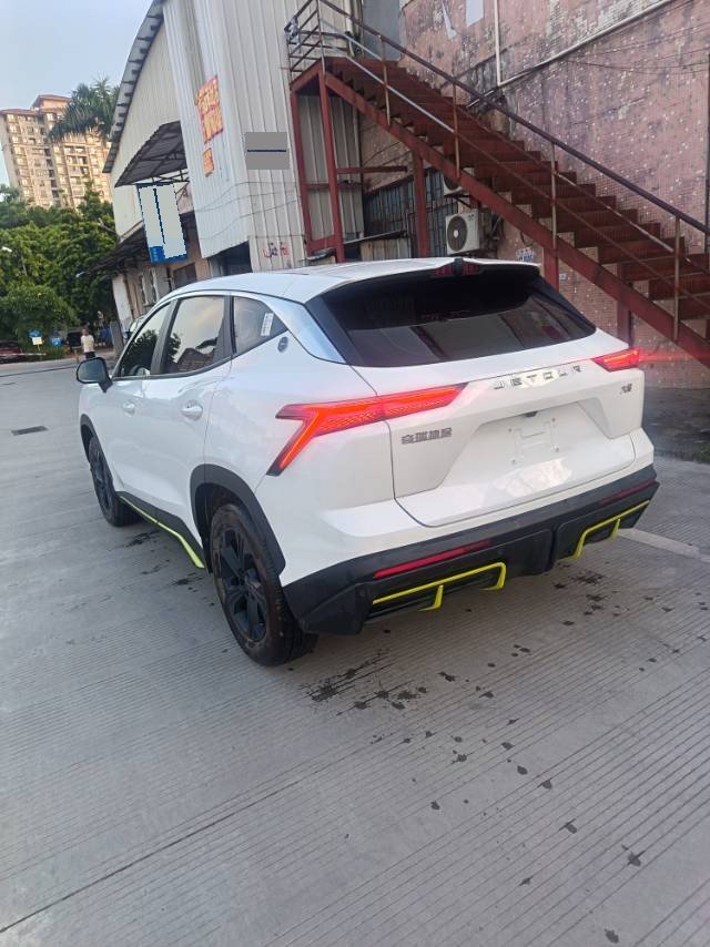 JETOUR 2025 Dasheng 1.5T Luxury Edition