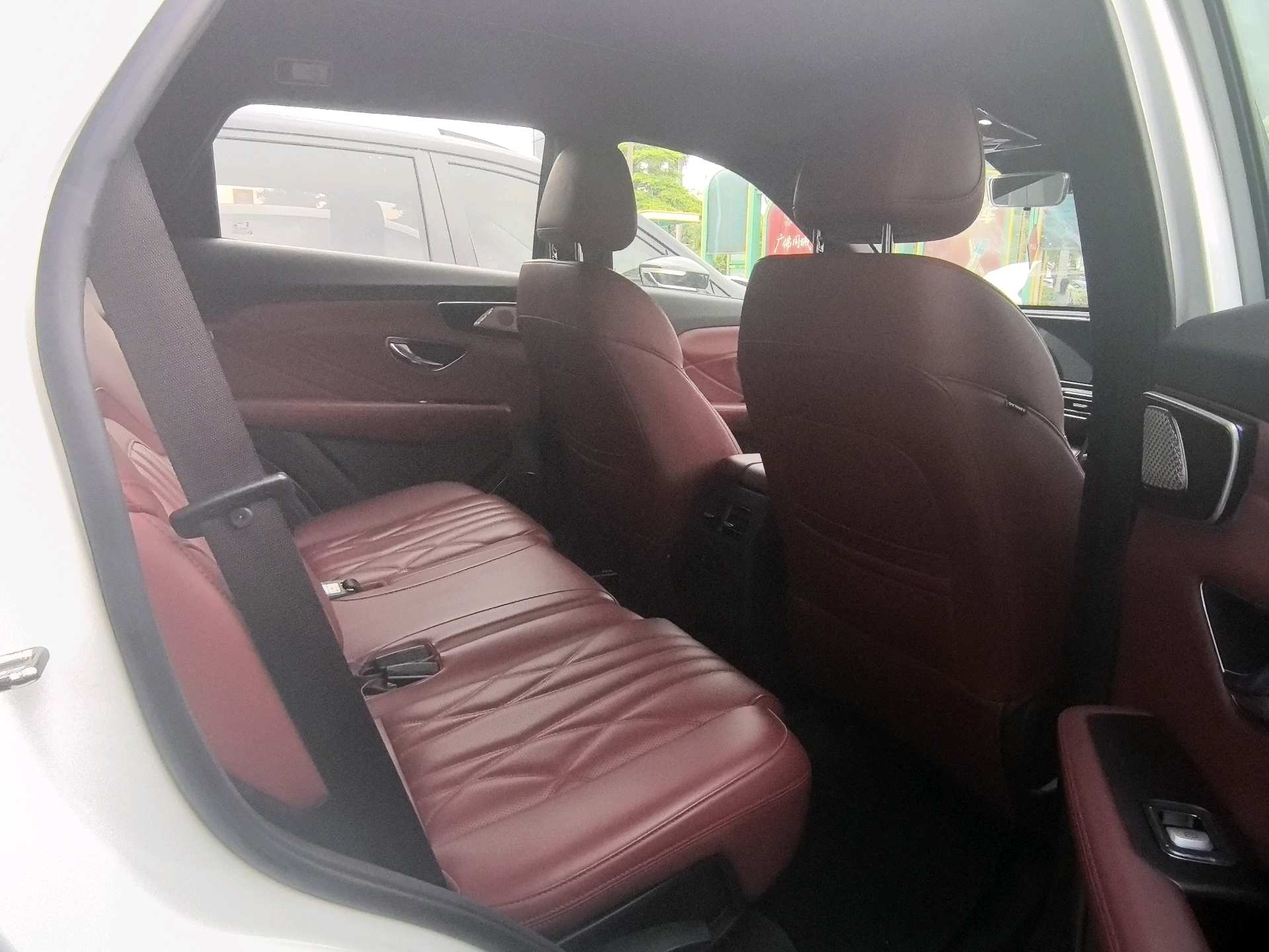 捷途 2025款 X70 PLUS 1.5T 旗舰版5座