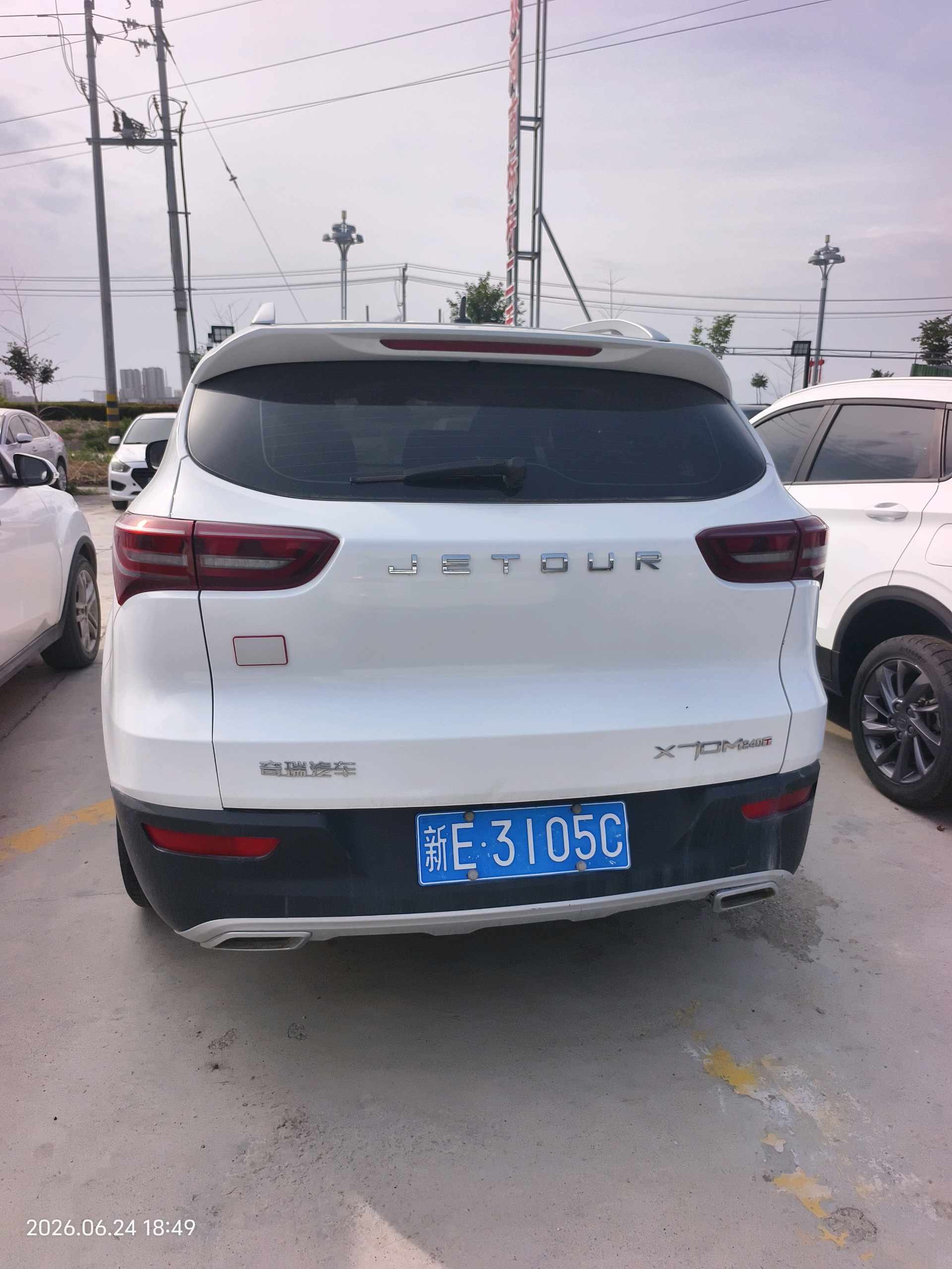 JETOUR 2021 X70M 1.5T Deluxe Partner 6-Seater