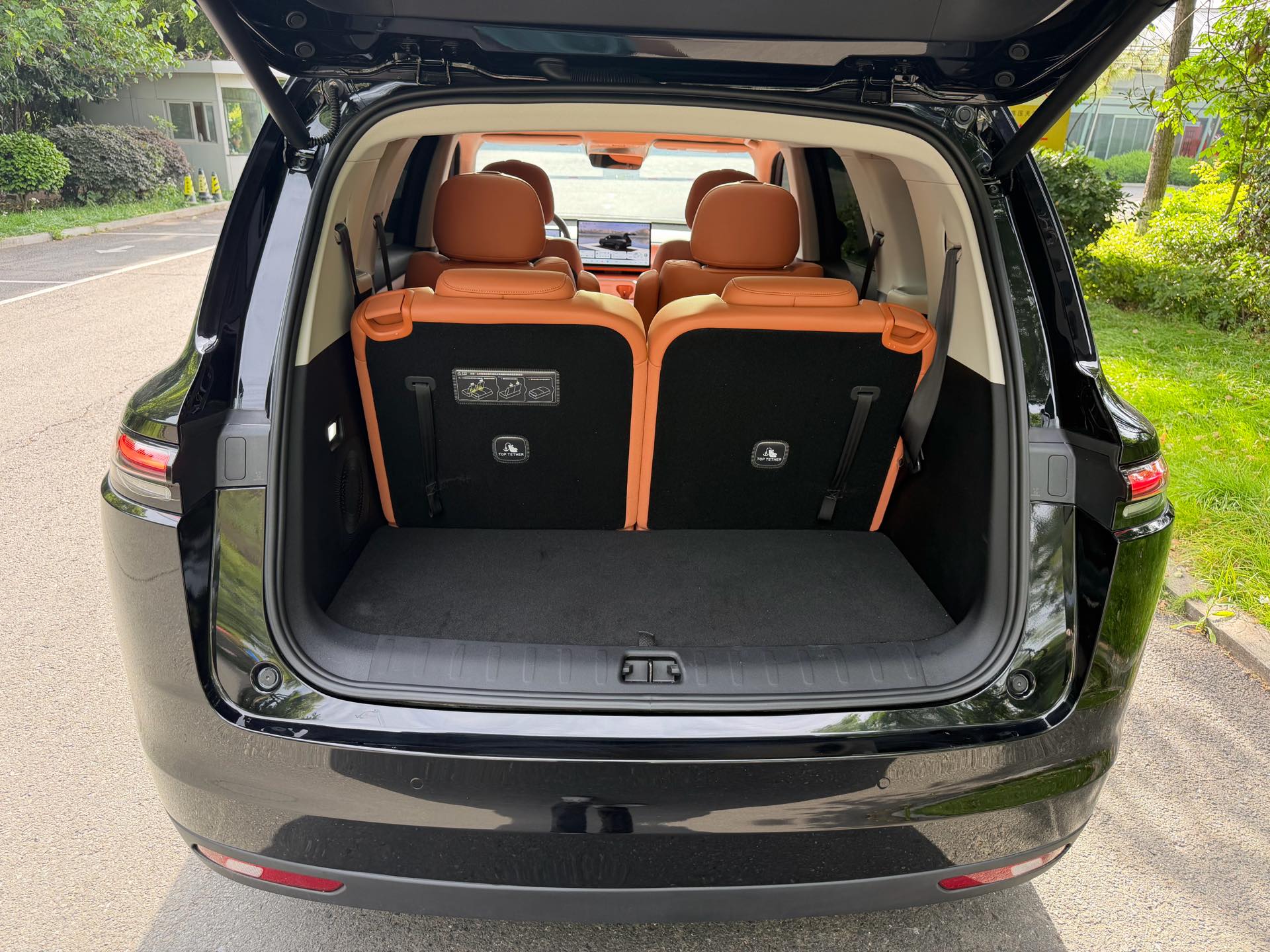 Leapmotor 2026 C16 280 LiDAR Zhizun Edition 6-Seater