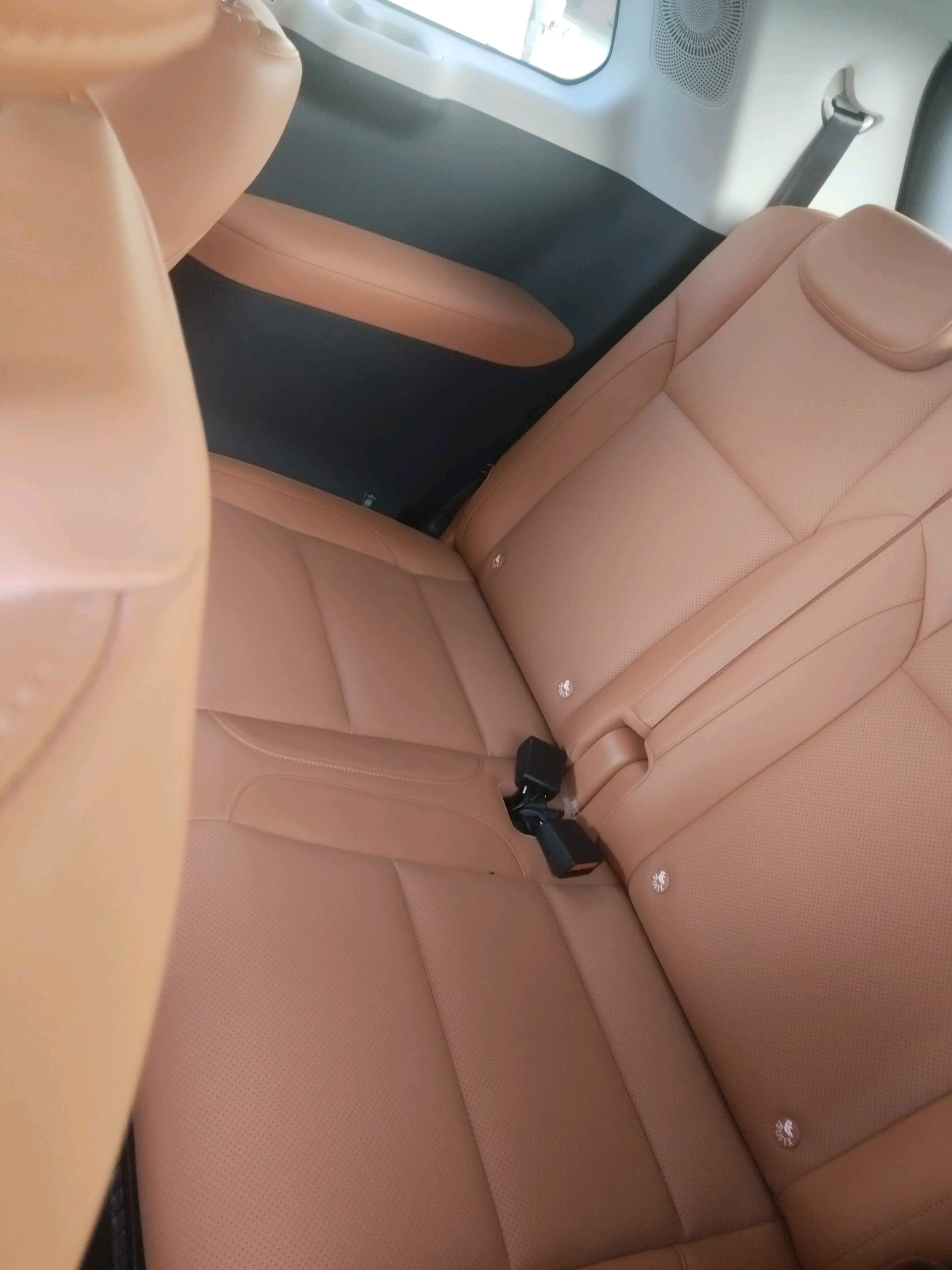 Leapmotor 2026 C16 630 LiDAR Ultimate 6-Seater
