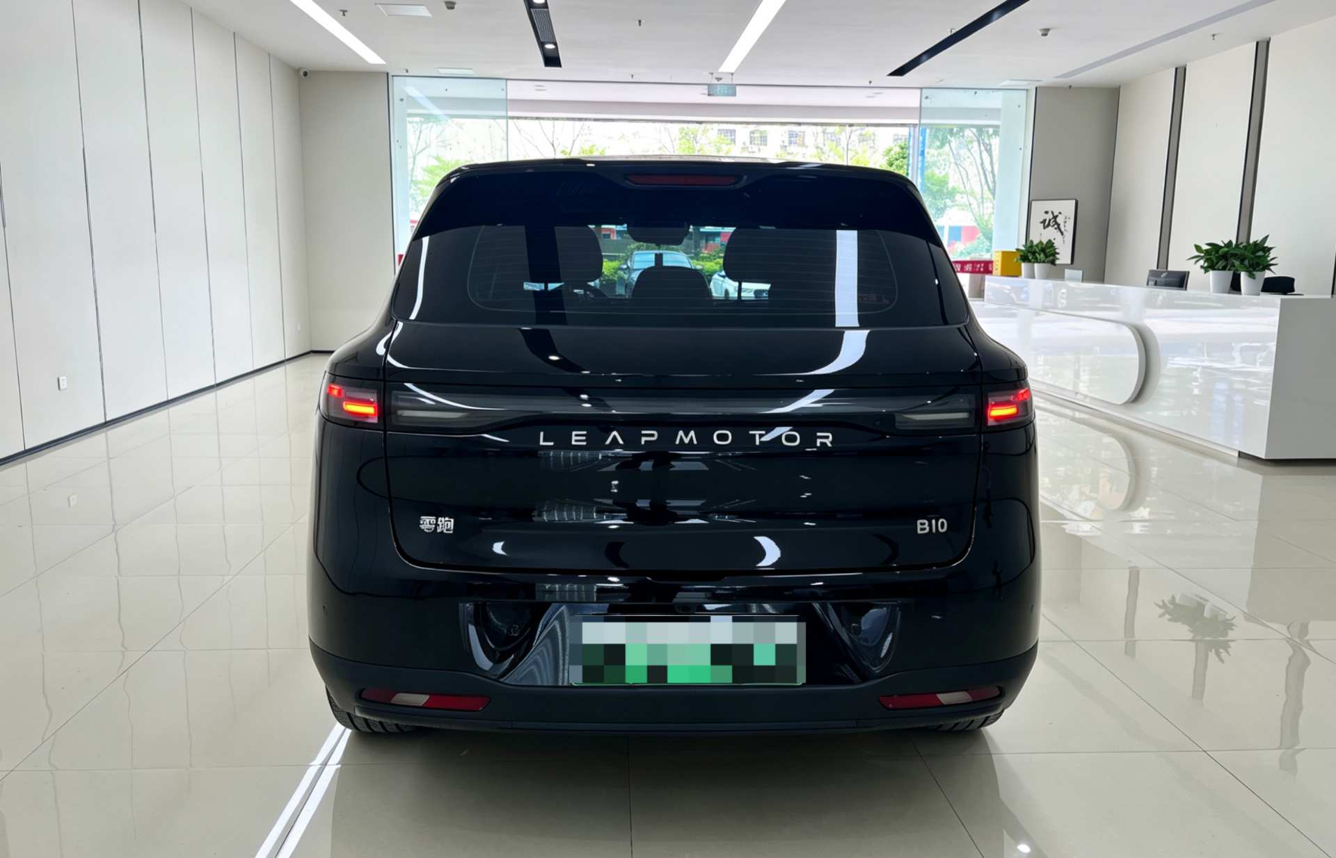 零跑 2025款 B10 510舒享智驾版