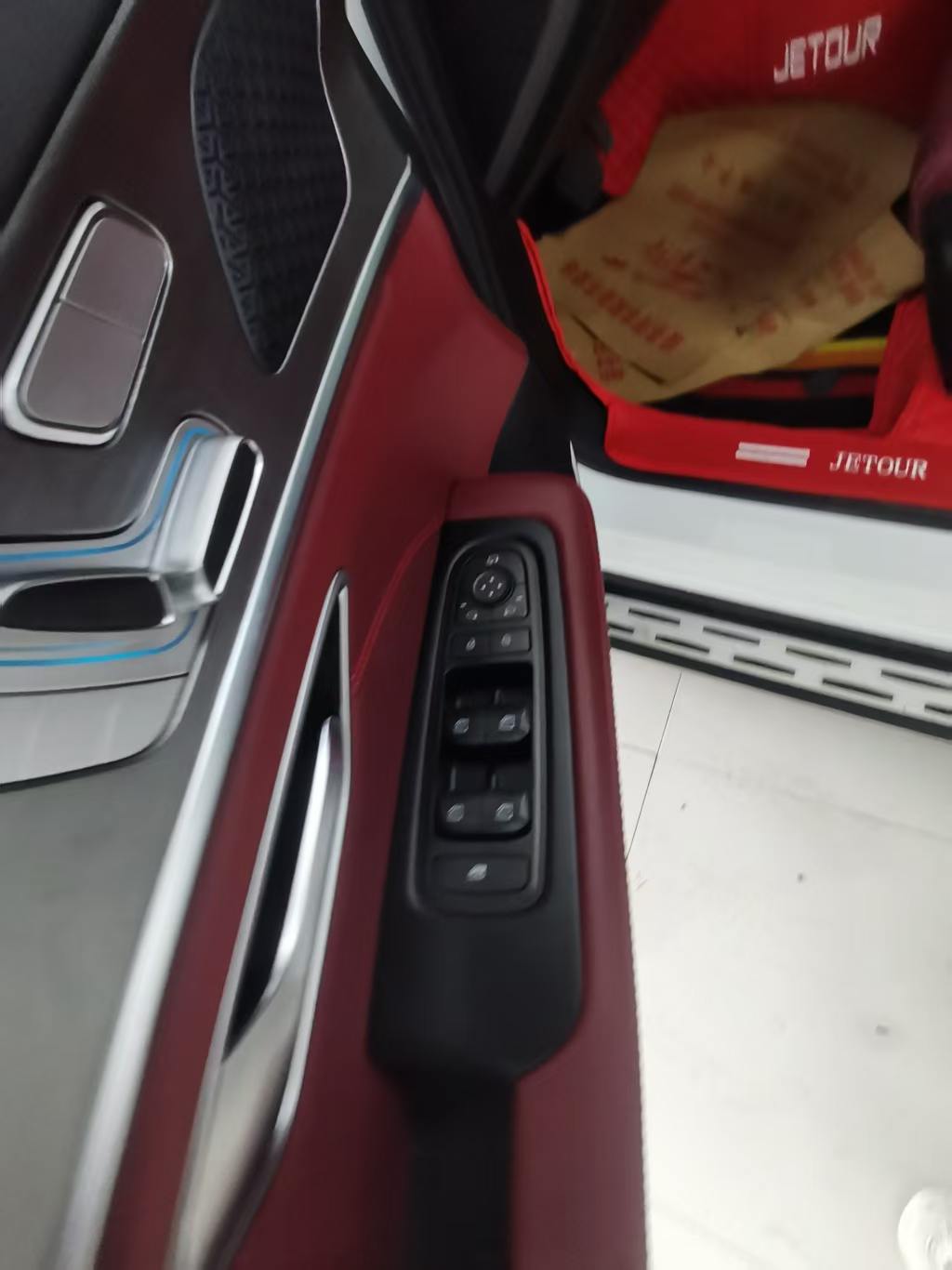 JETOUR 2022 X70 PLUS 1.5T CVT Mountain 5-Seater