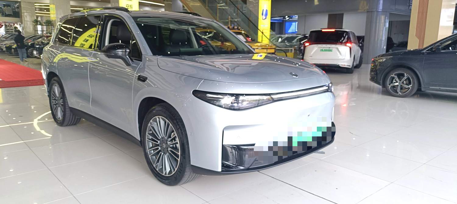 零跑 2024款 C16 200尊享版
