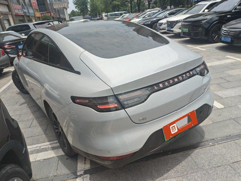 零跑 2023款 C01 525 智行版