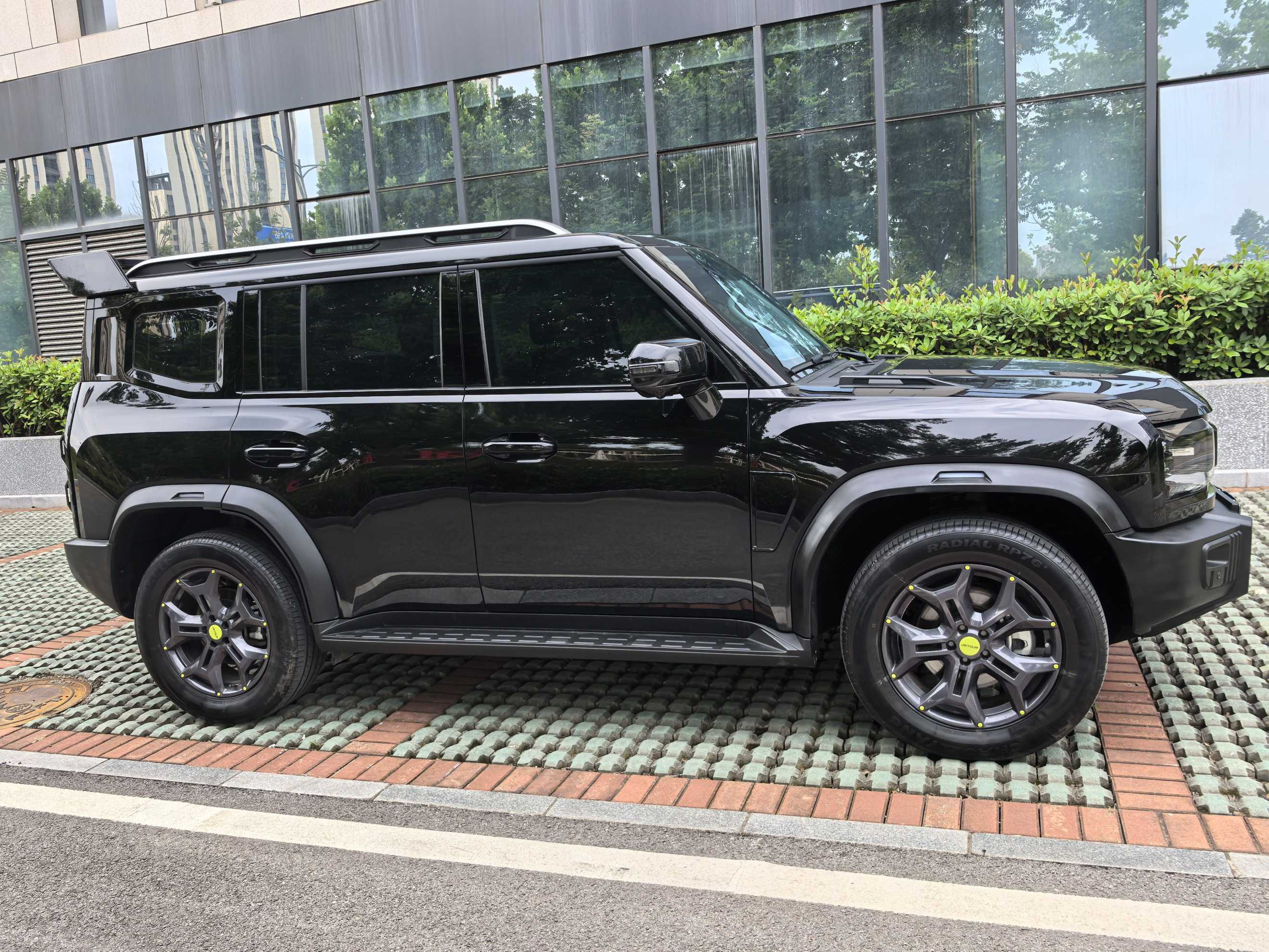 JETOUR 2024 Traveler 2.0T 4WD Cross PRO Entertainment Edition