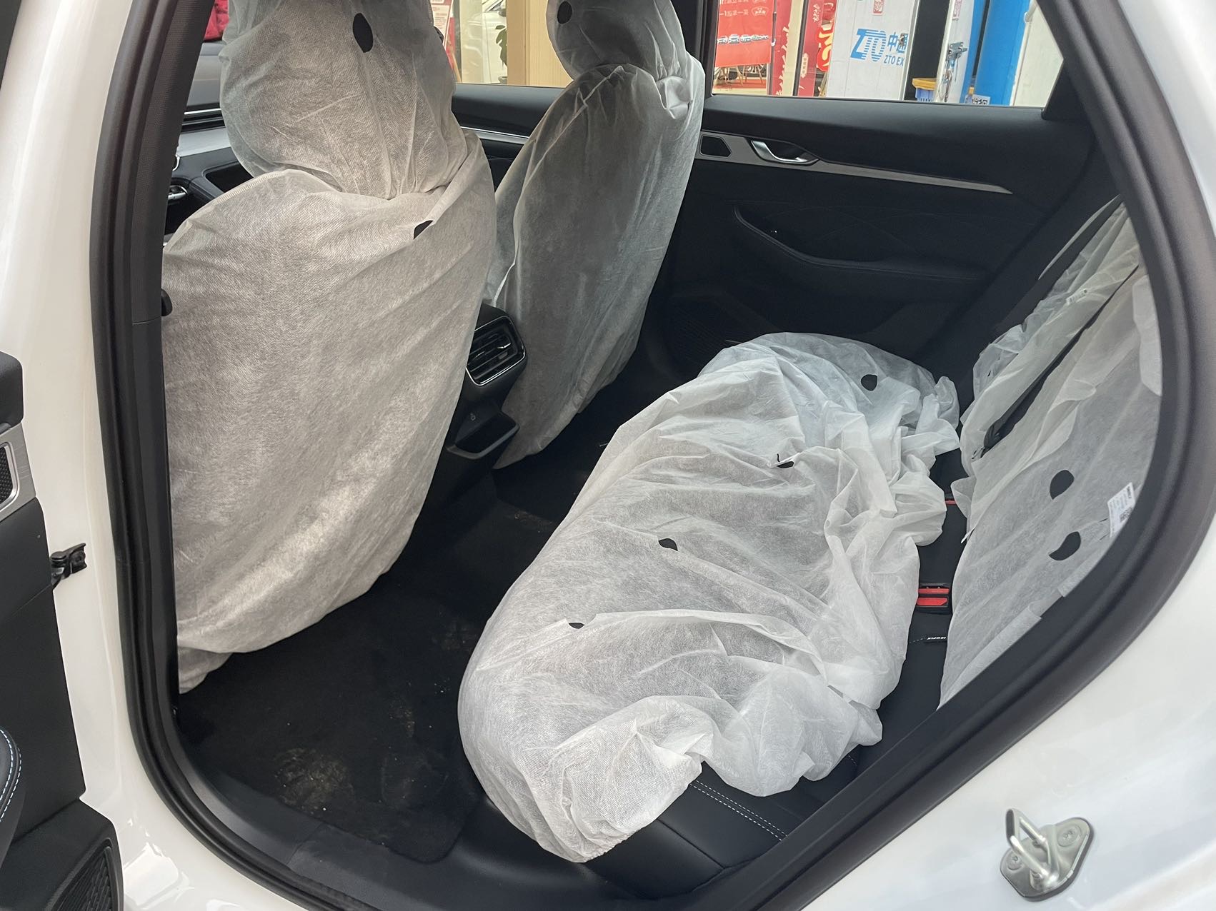 Geely 2026 Xingrui 1.5TD Dongfang Yao Kunlun Edition