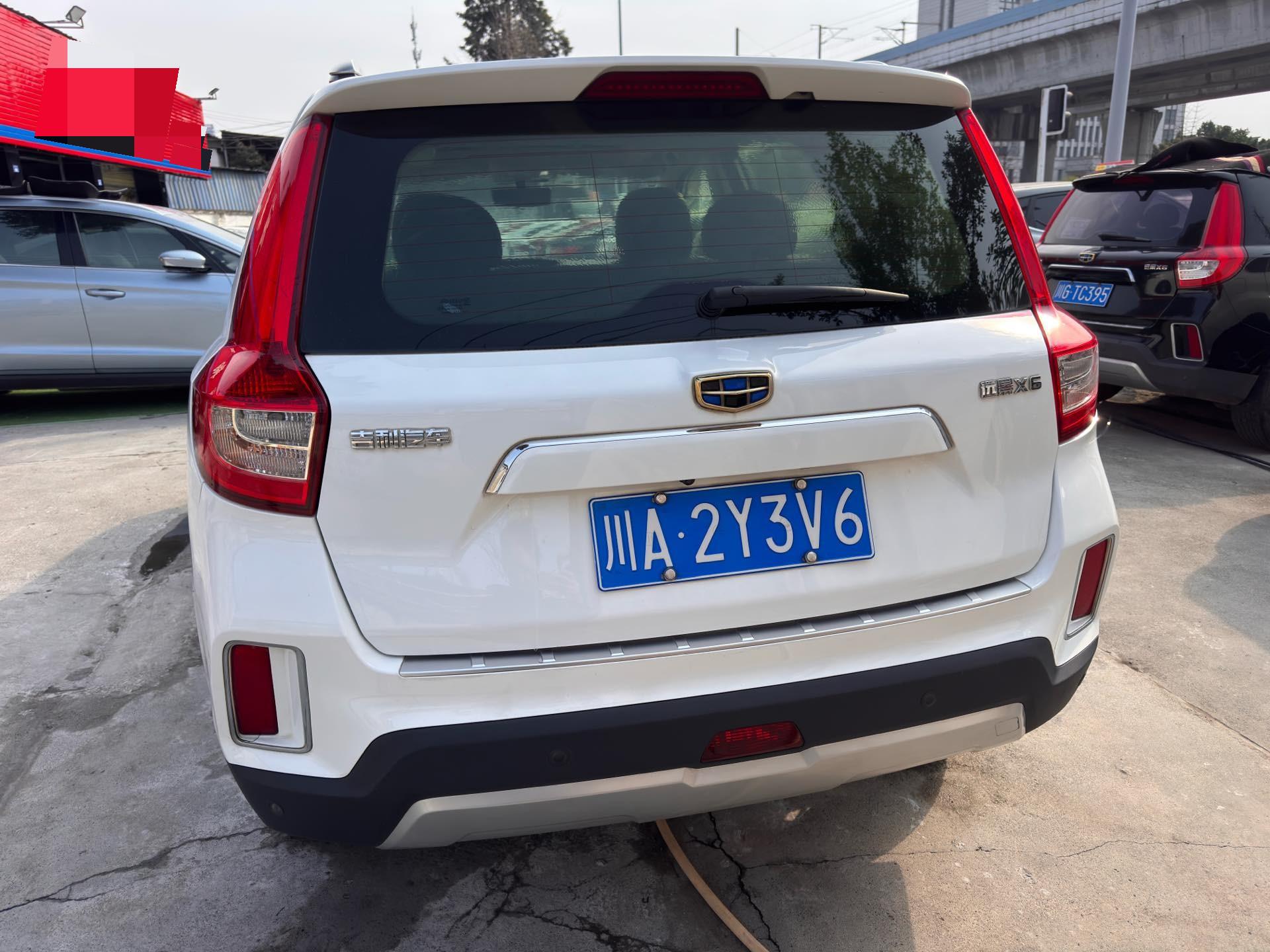 吉利 2016款 远景SUV(X6) 1.3T 无级 豪华型