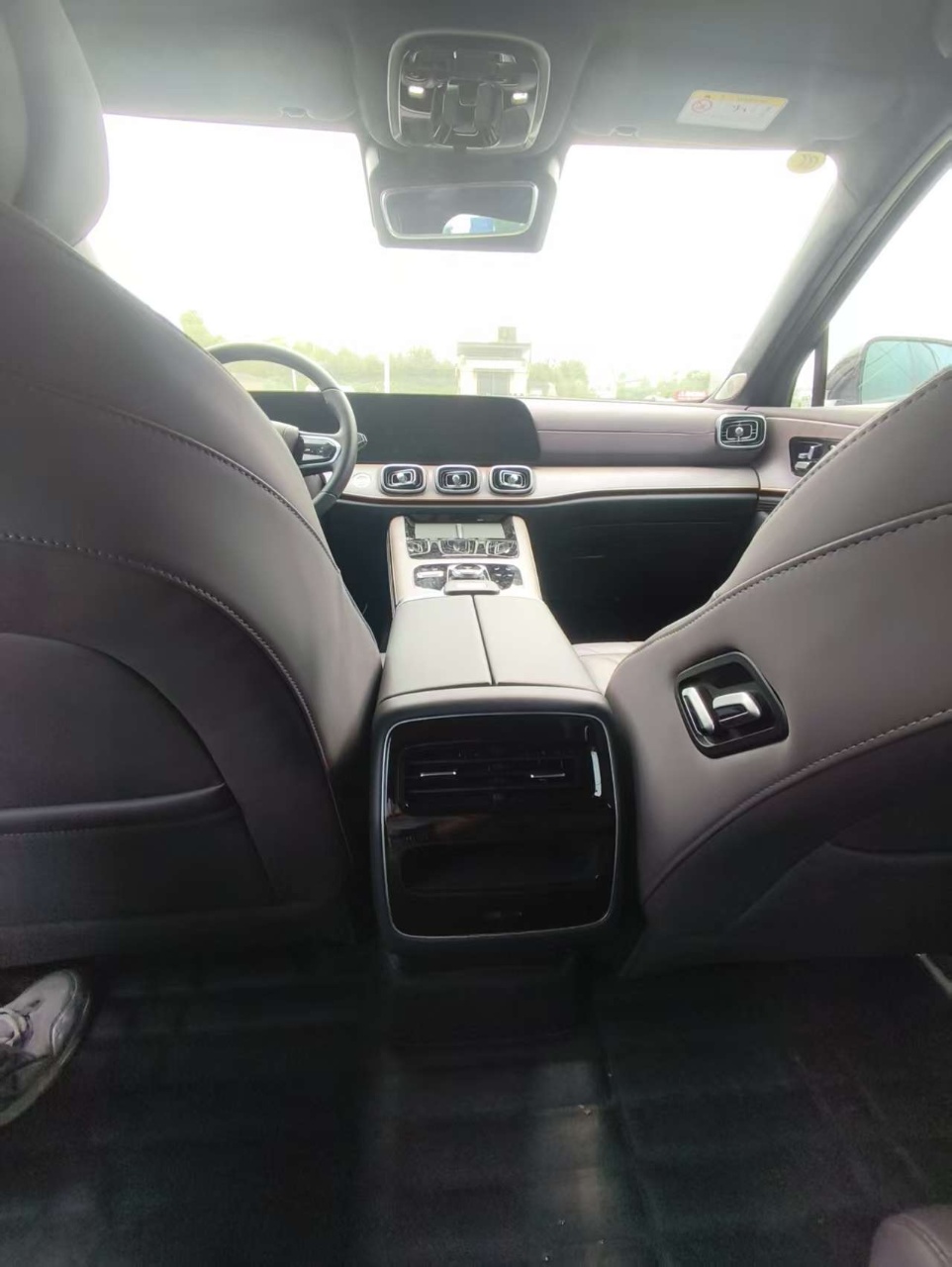 Chery 2025 Tiggo 9 2.0T 2WD Premium 5-Seater