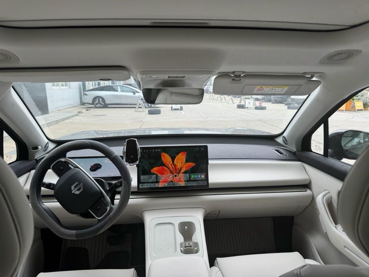 Leapmotor 2024 C16 200 Deluxe Edition