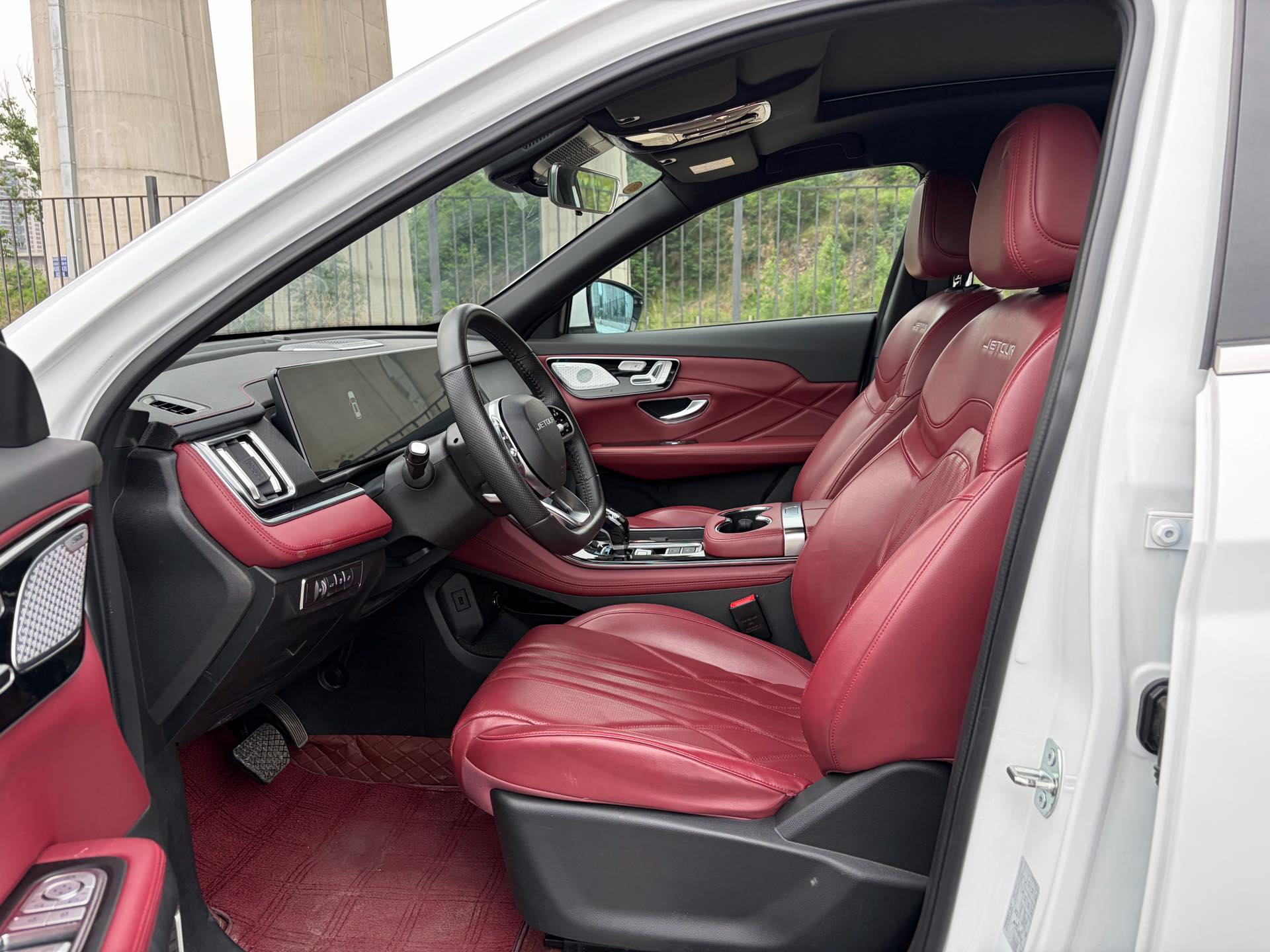 JETOUR 2025 X70 PLUS 1.5T Flagship 7-Seater