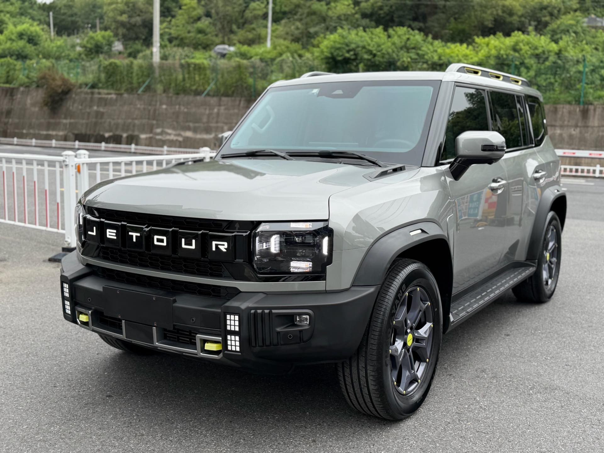 JETOUR 2023 Traveler 2.0T 4WD Cross PRO