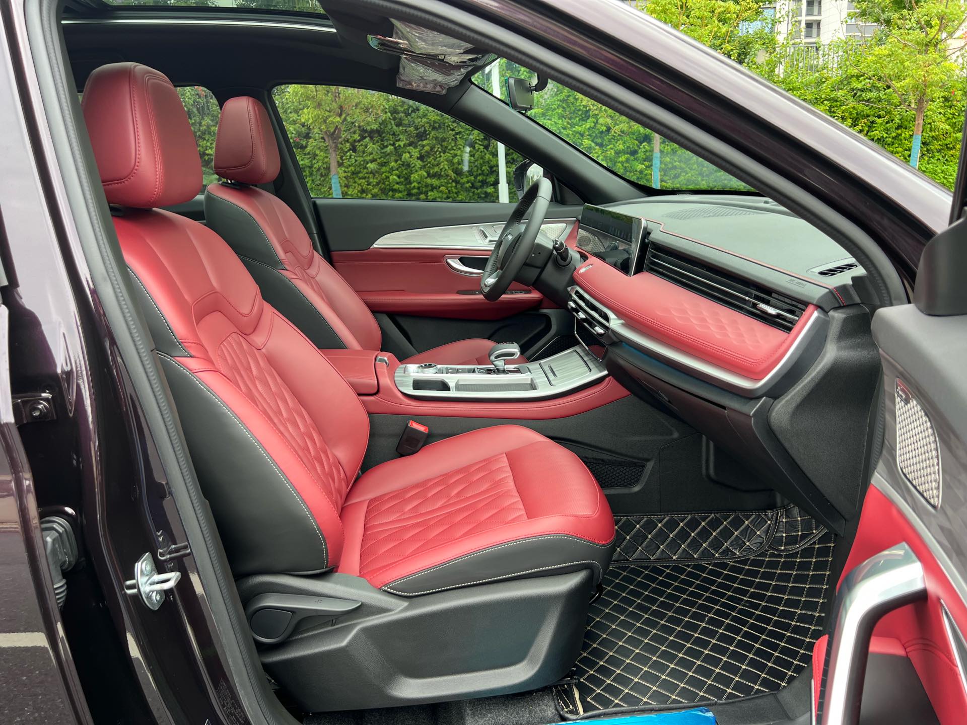 JETOUR 2023 X70 PLUS 1.5T Yongzhe PLUS 7-Seater