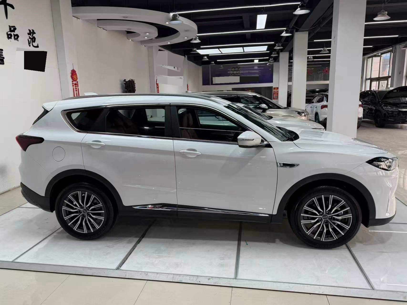 JETOUR 2025 X70 PLUS 1.5T Champion Edition MAX+ 5-Seater
