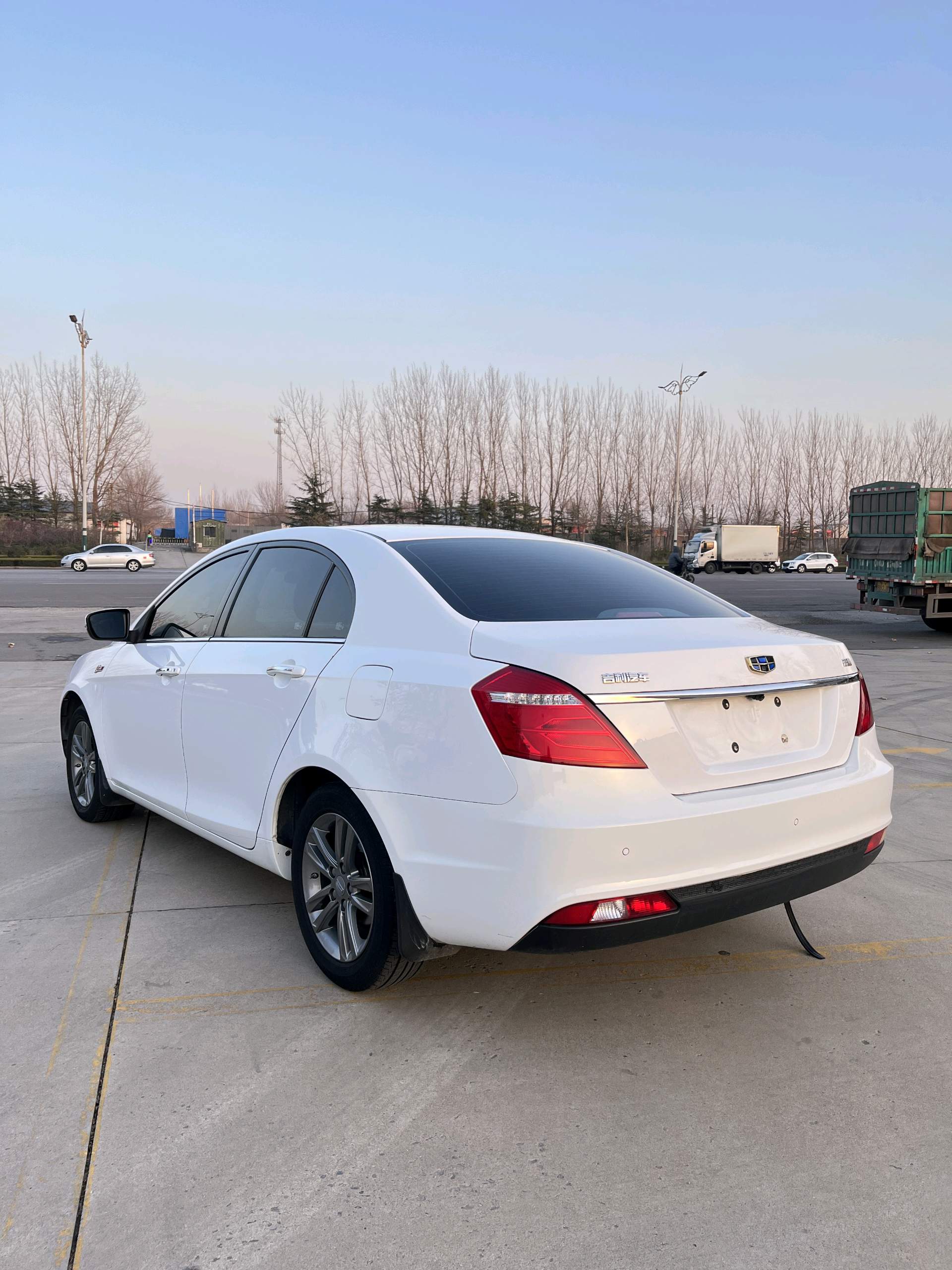 Geely 2017 Emgrand Sedan 1.5 Million Edition Fashion
