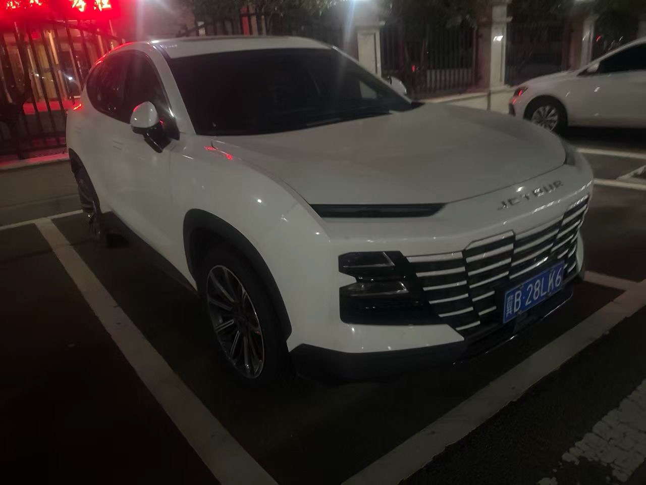 JETOUR 2022 Dasheng 1.6T King MAX