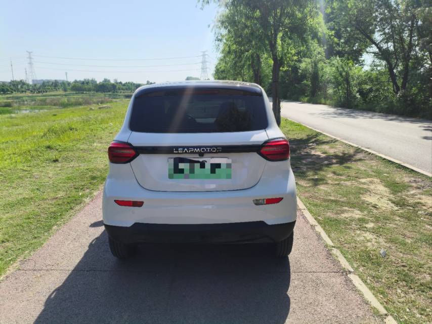 Leapmotor 2022 T03 Liuli Edition