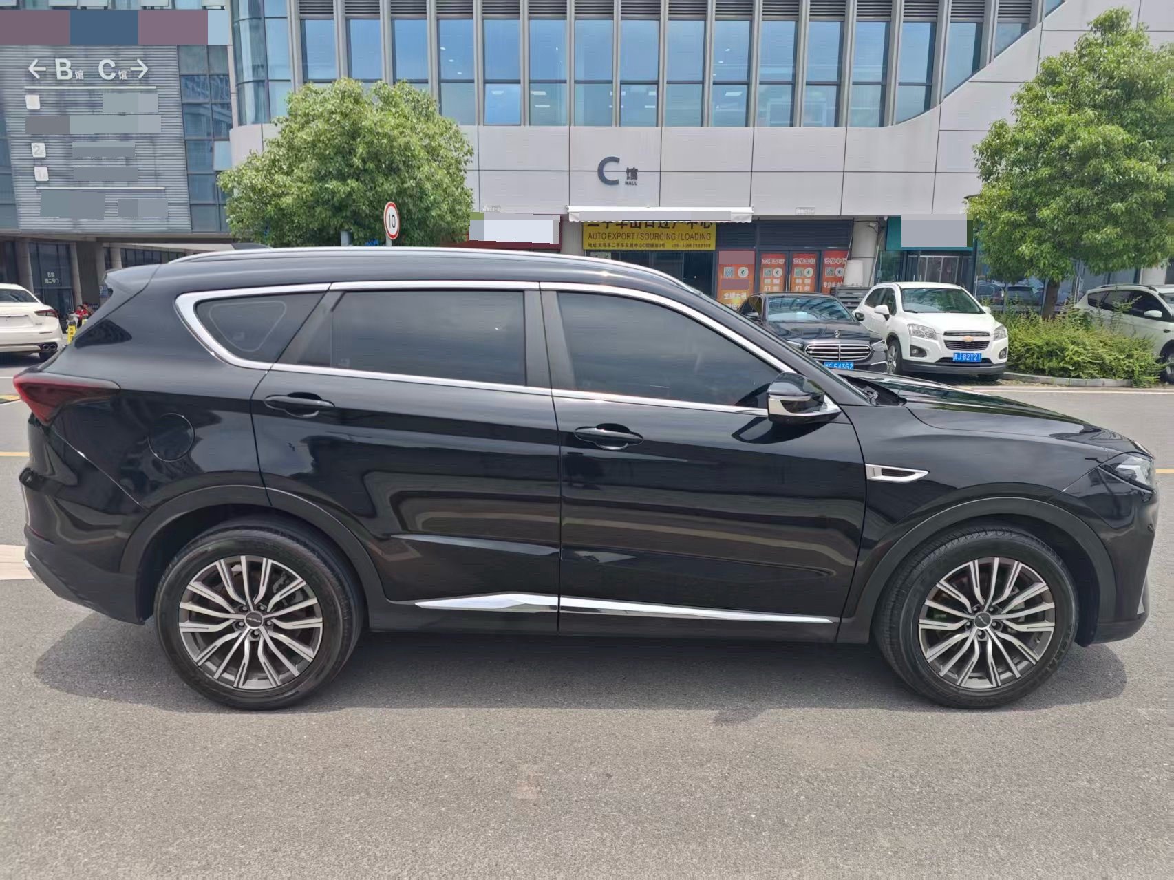 JETOUR 2024 X70 PLUS 1.5T Champion Edition MAX+ 5-Seater