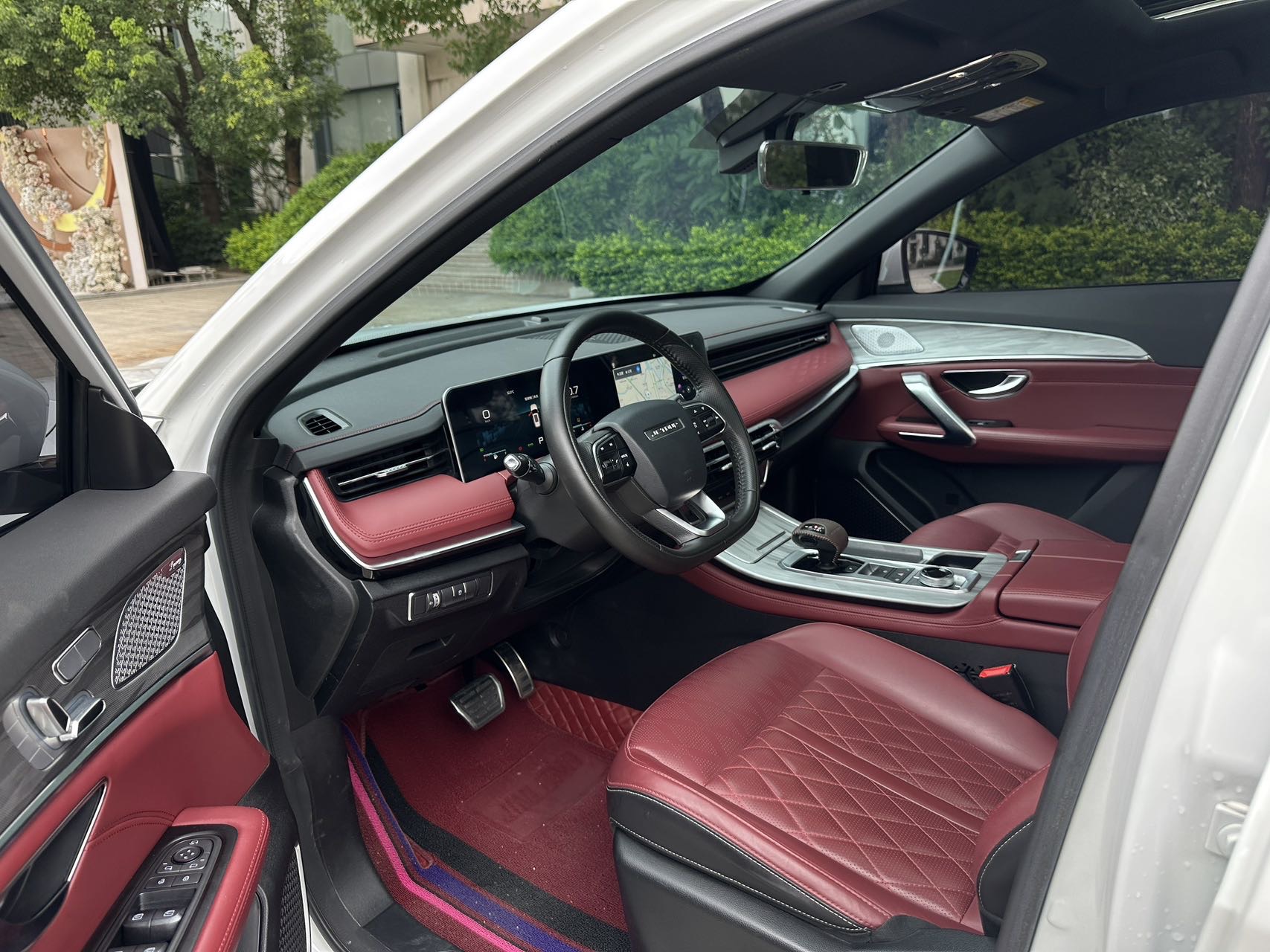 捷途 2024款 X70 PLUS 1.5T 冠军版MAX5座