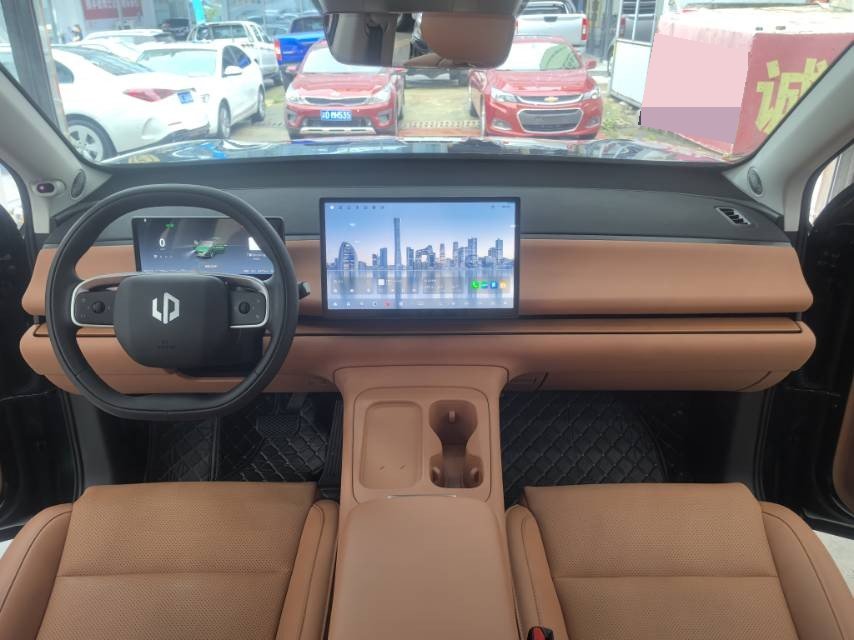 Leapmotor 2024 C16 200 Deluxe Edition