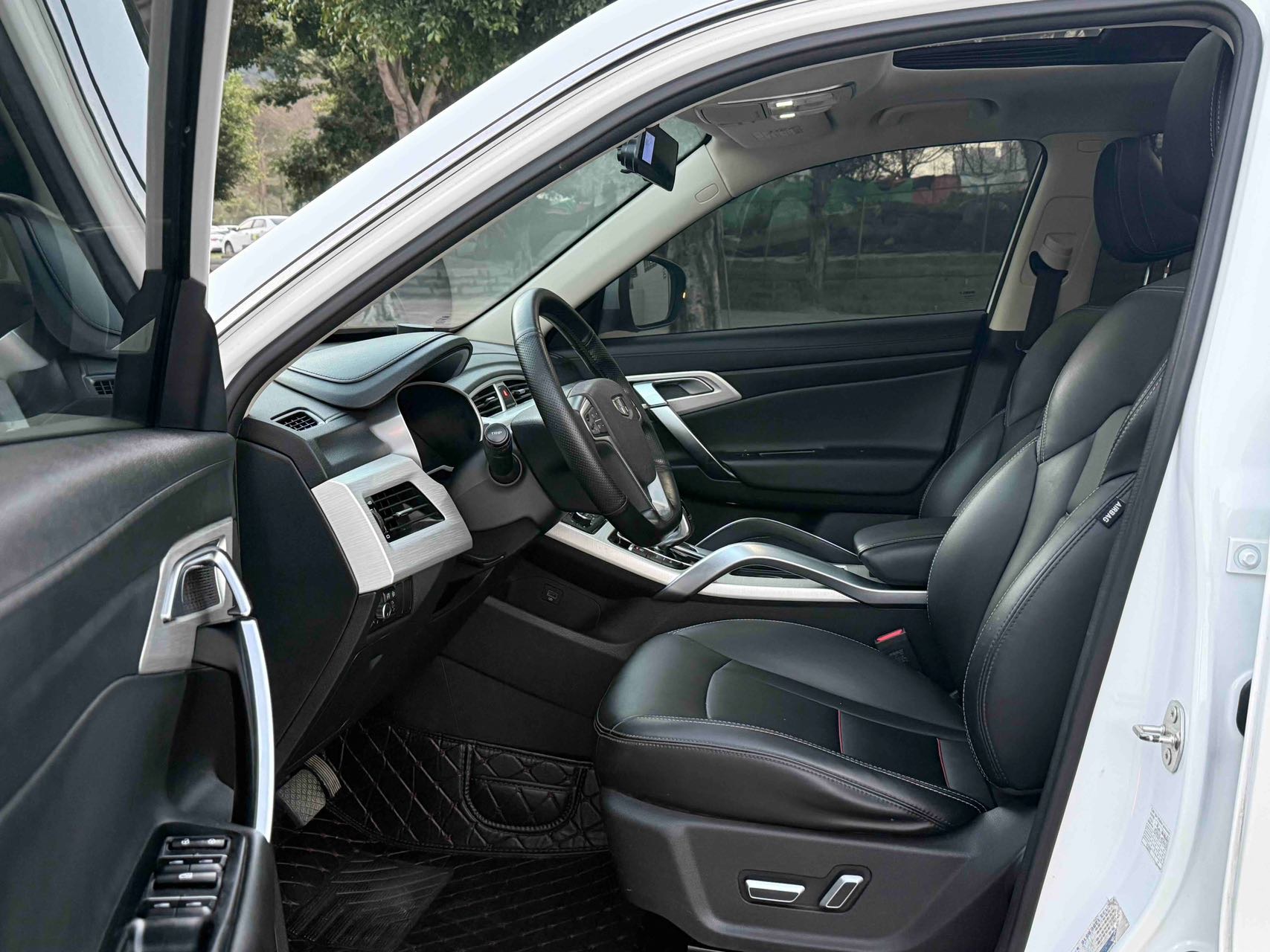Geely 2020 Boyue 1.8TD 2WD ZhiLian 4G Connected Edition