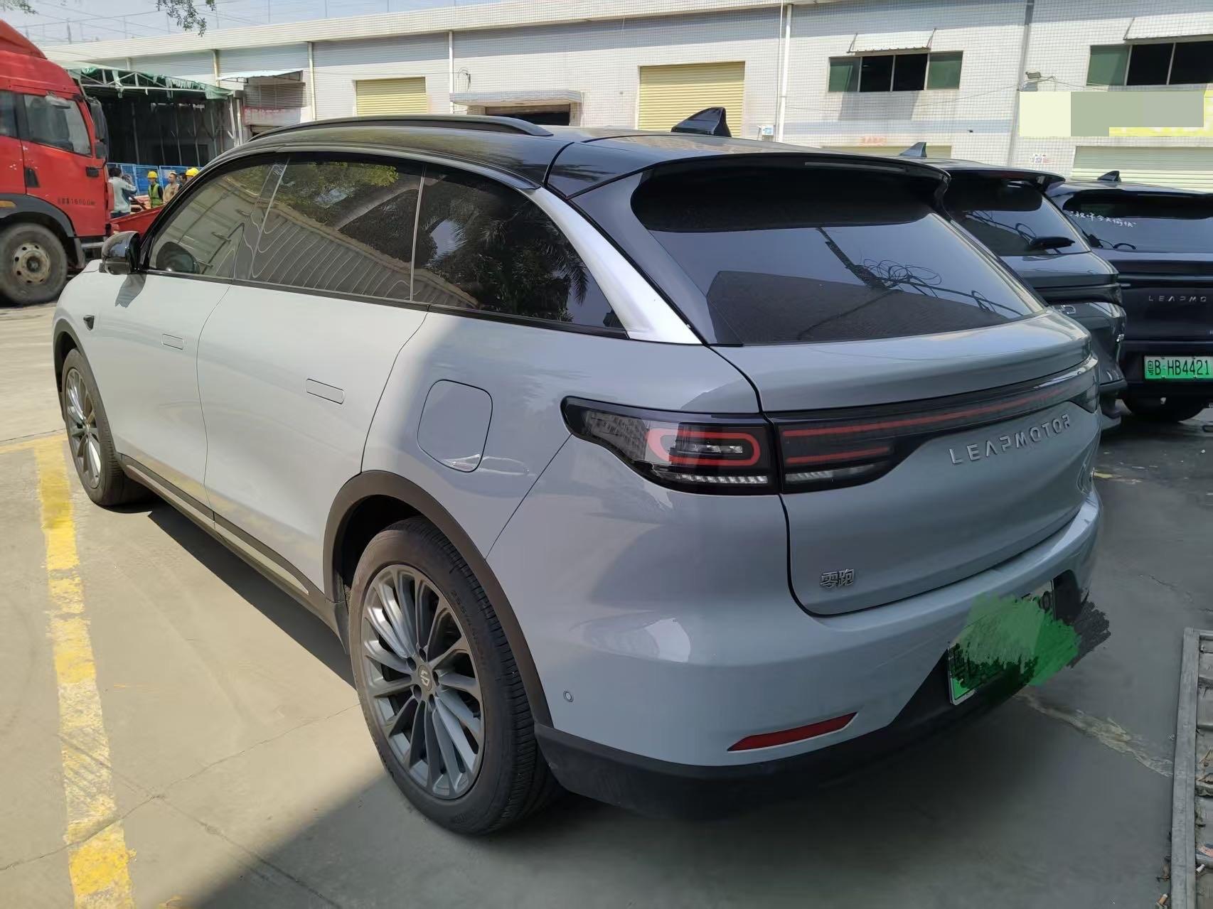 零跑 2024款 C11 300 尊享版
