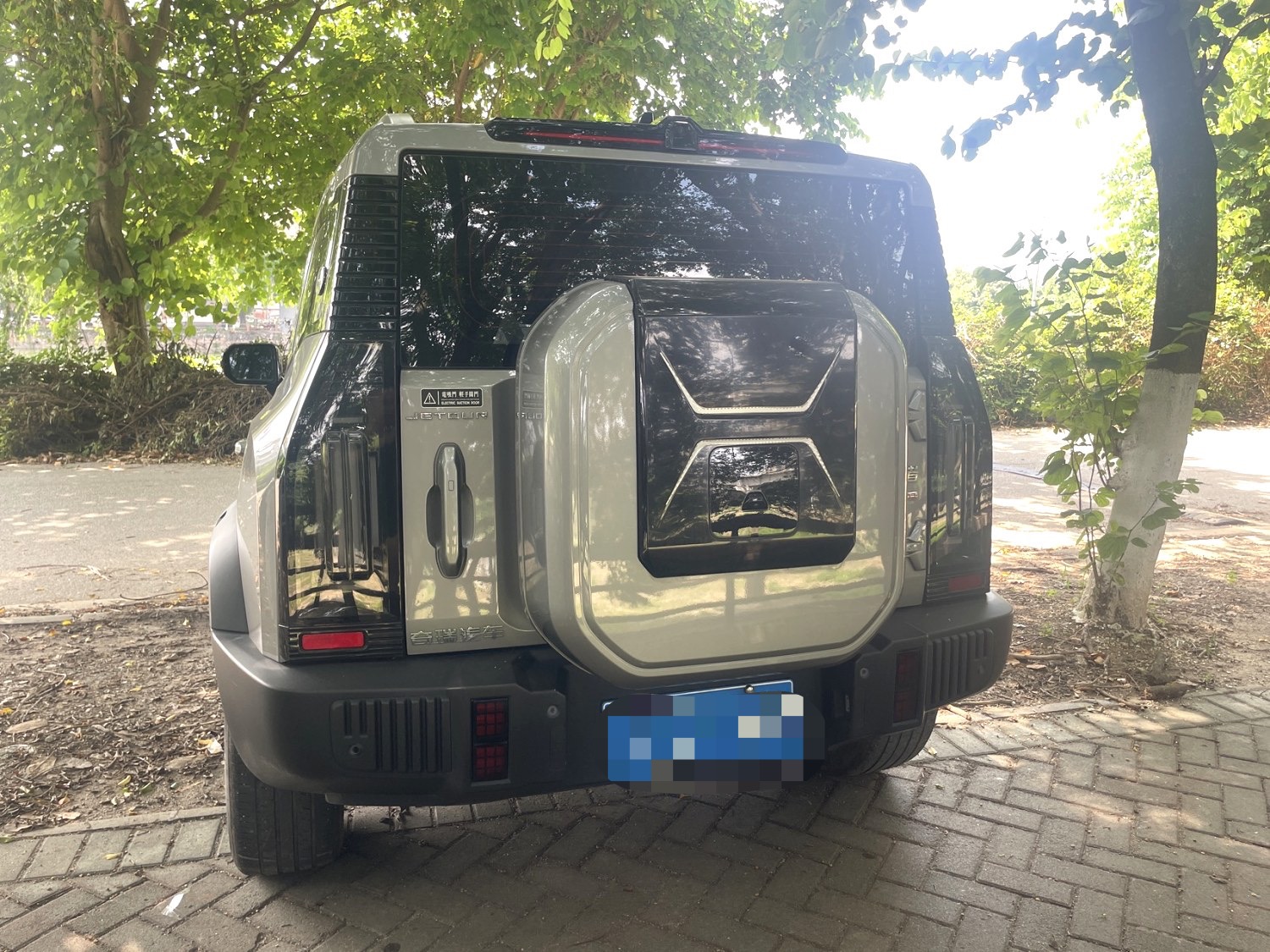 捷途 2023款 旅行者 2.0T 四驱穿越PRO
