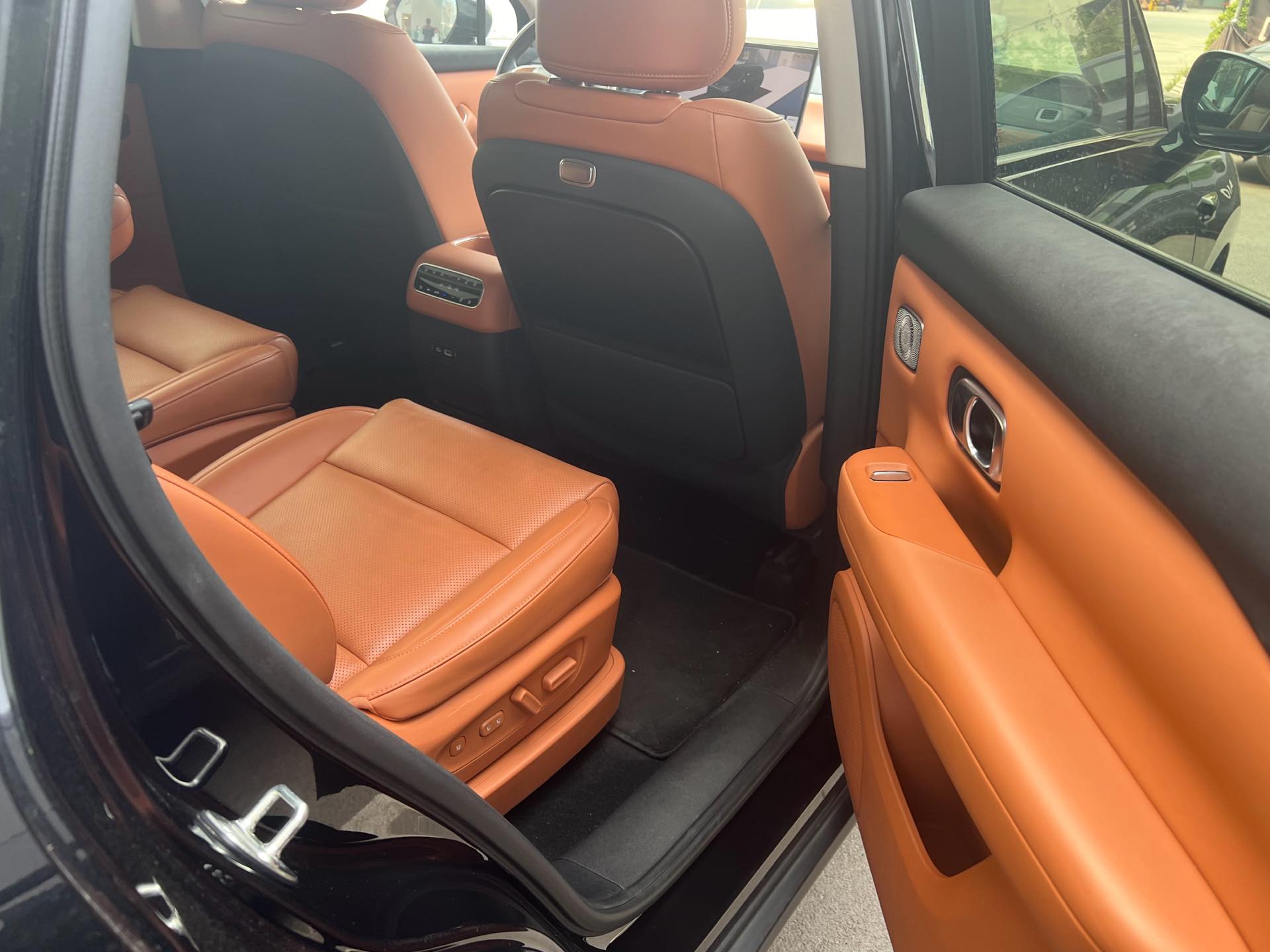 Leapmotor 2026 C16 280 LiDAR Zhizun Edition 6-Seater